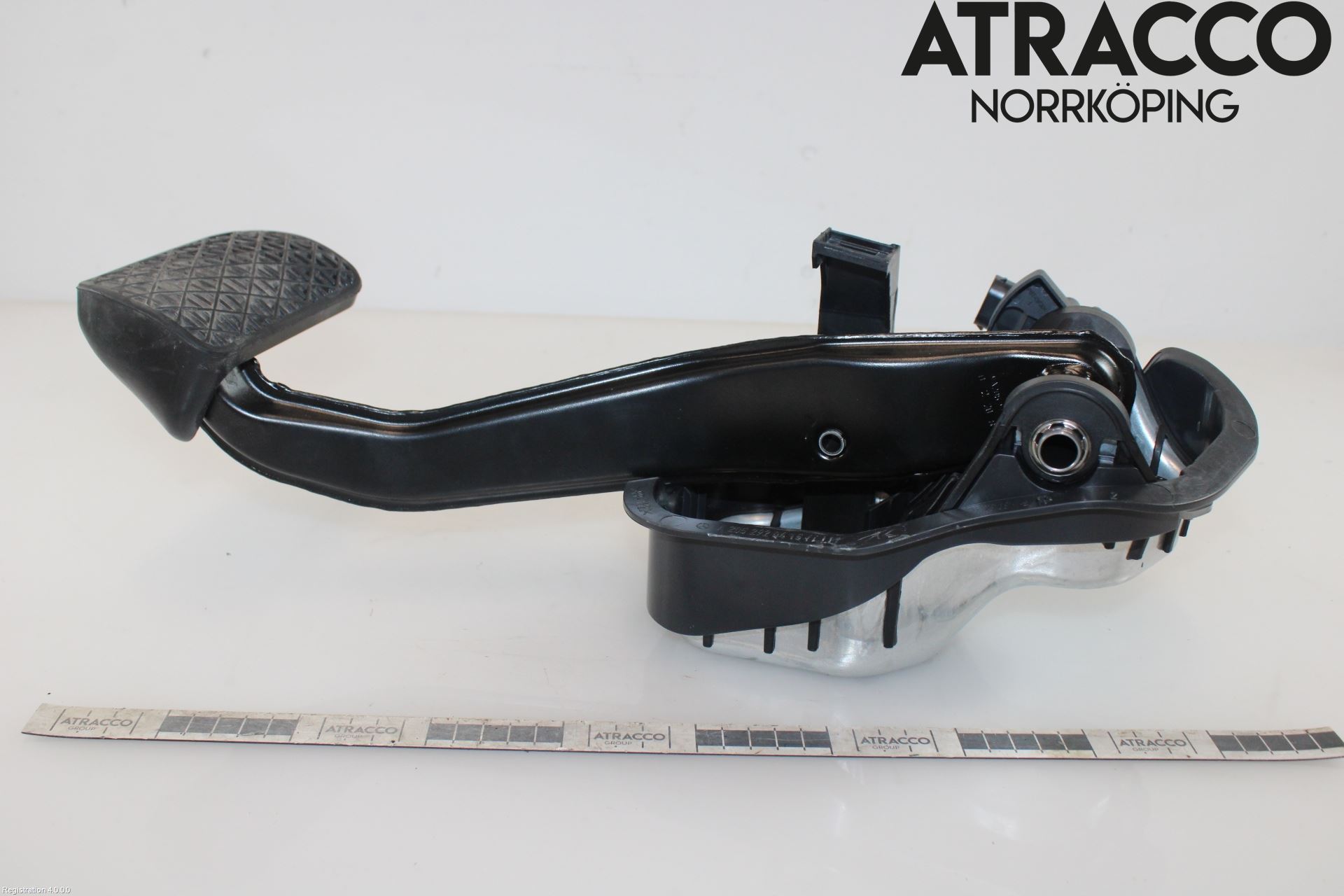 Mercedes-Benz MB EQC (N293) 20- Bremsepedal