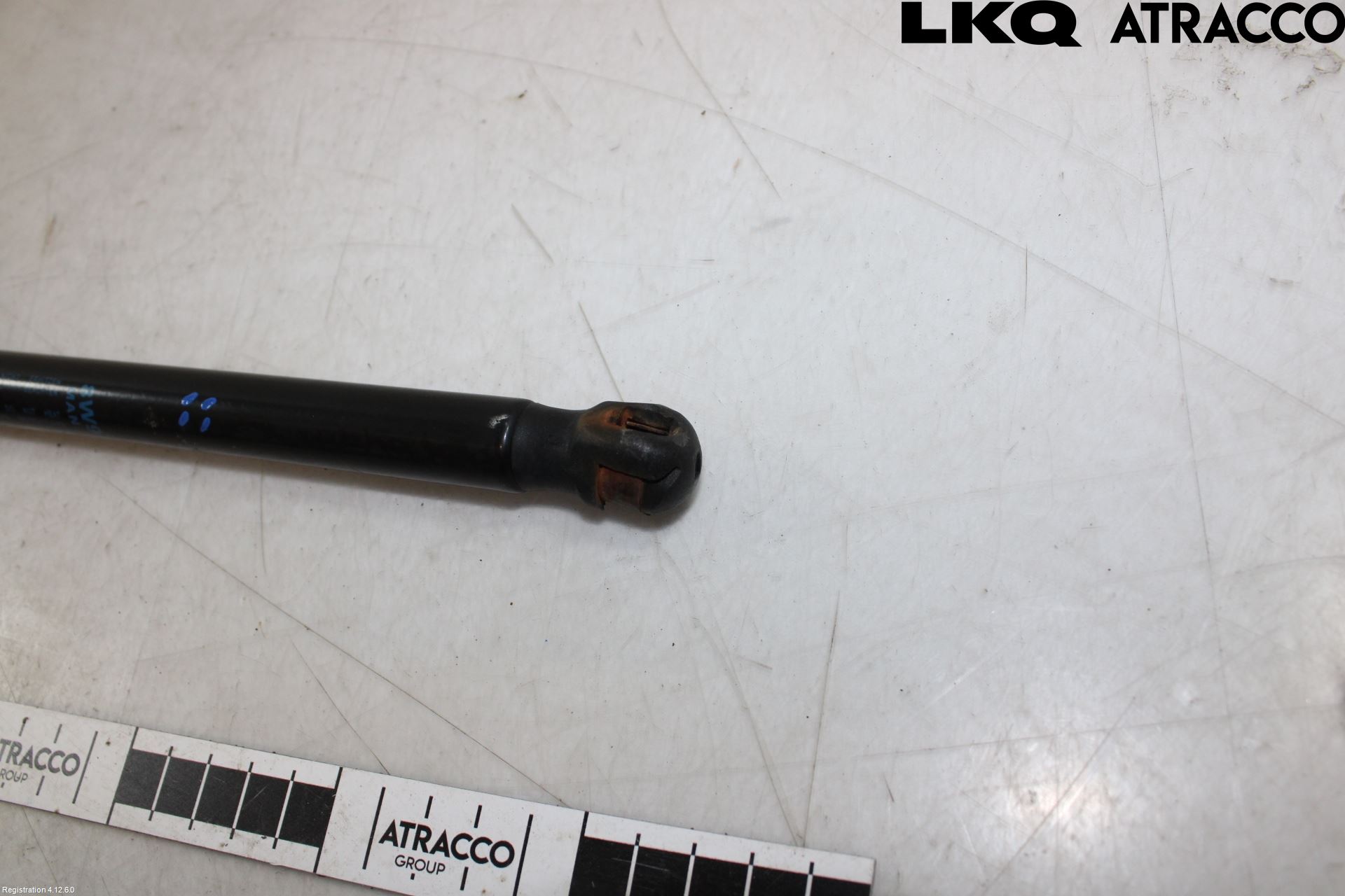 Audi A4/S4 B9 16-19 Bakluke Demper-Gassfjær