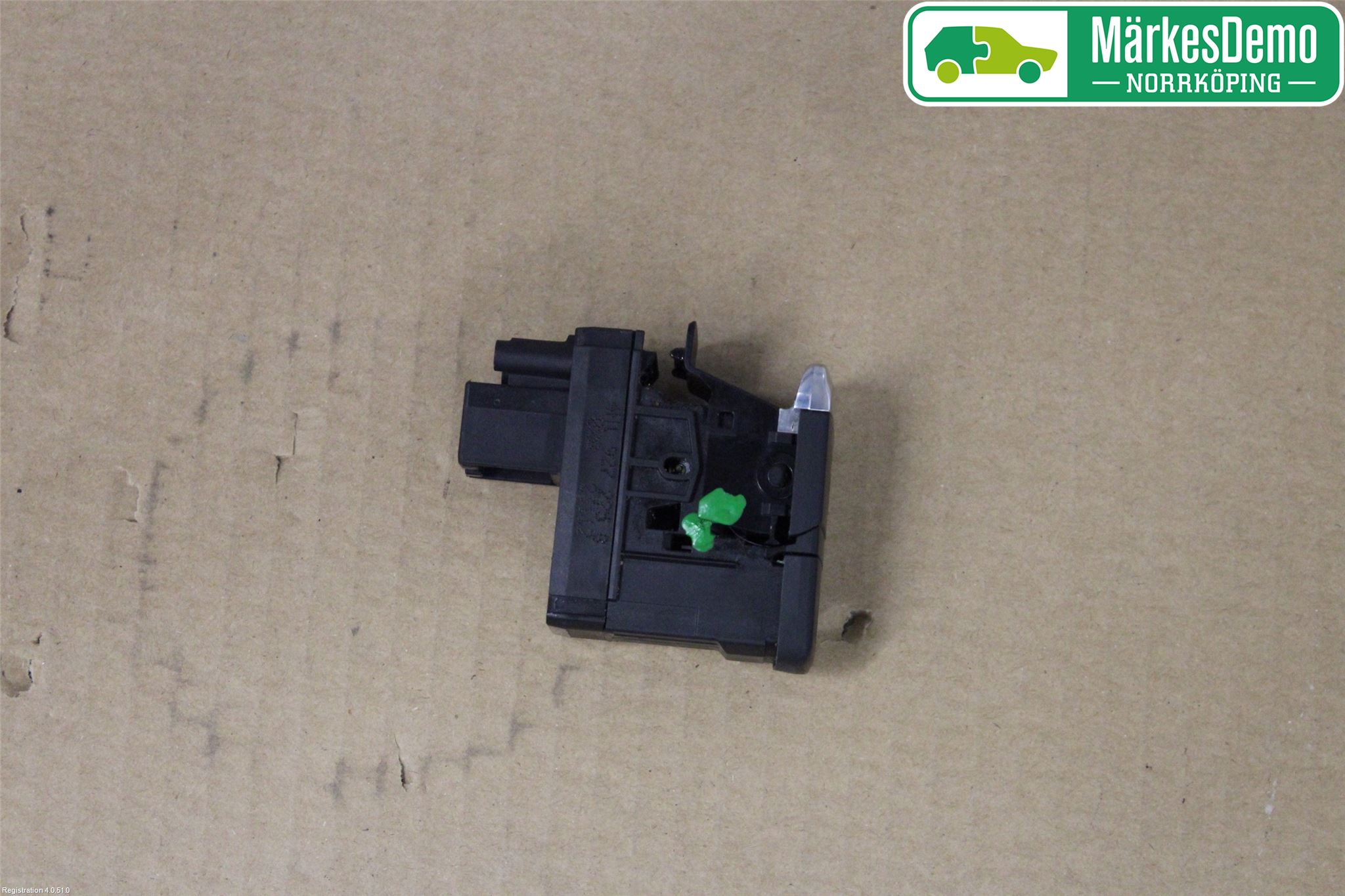 Audi A8/S8 4H 10-17 Bryter Parkeringsbrems