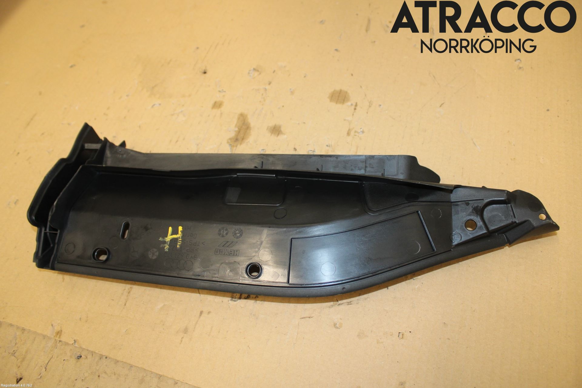 Audi A3/S3 8Y 21- Visker Deksel-Grill-Under Frr