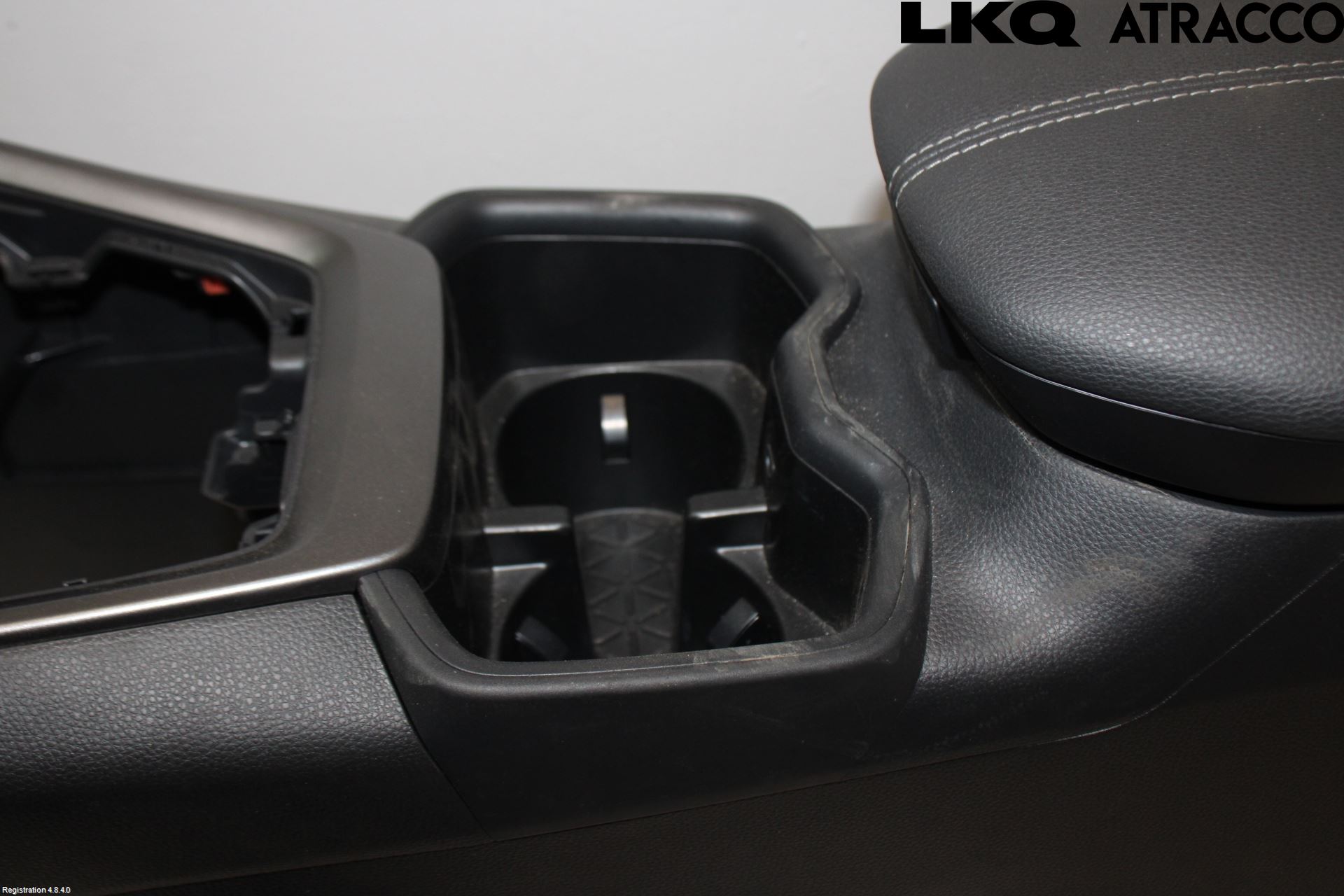 Toyota RAV4 19- Innr Konsoll-Lomme