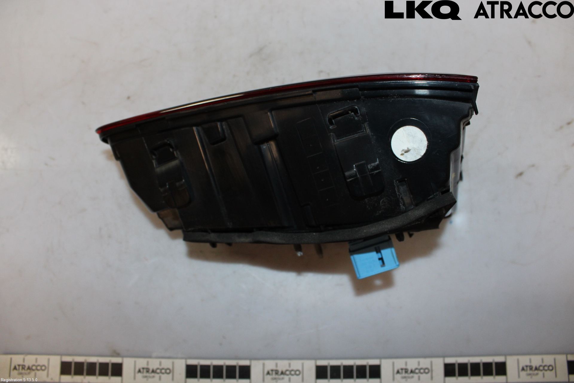Volkswagen VW GOLF / E-GOLF VII 13-20 Baklykt Høyre  På Luke(Indre)