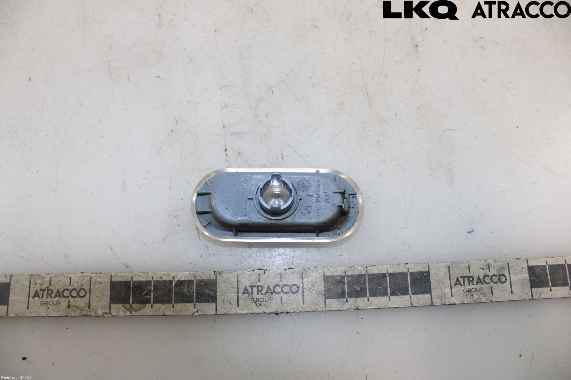 Volkswagen VW CADDY      04-10 Blinklykt Side Venstre