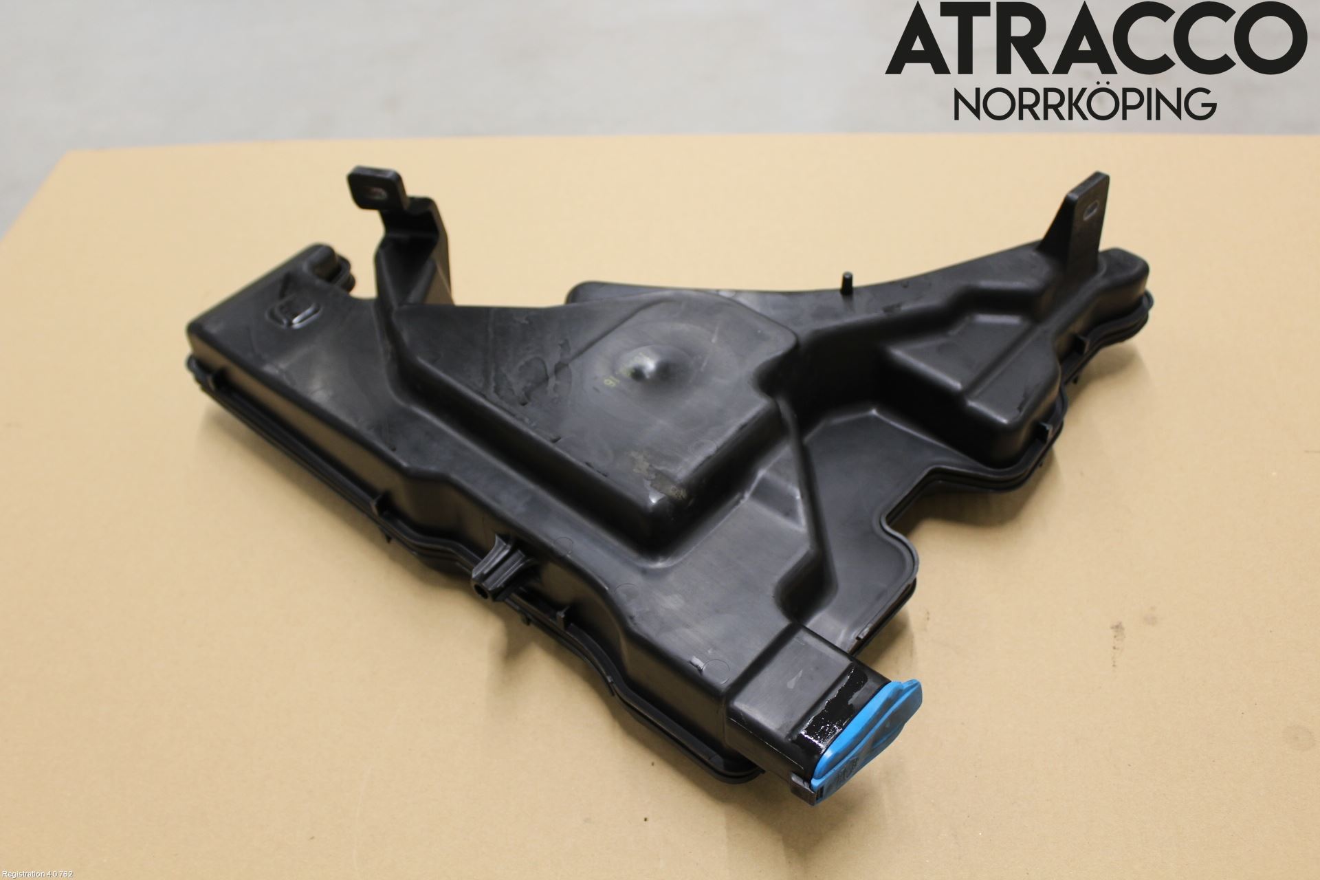 Audi A4/S4 B9 16-19 Spylerbeholder Frontrute-Lykte