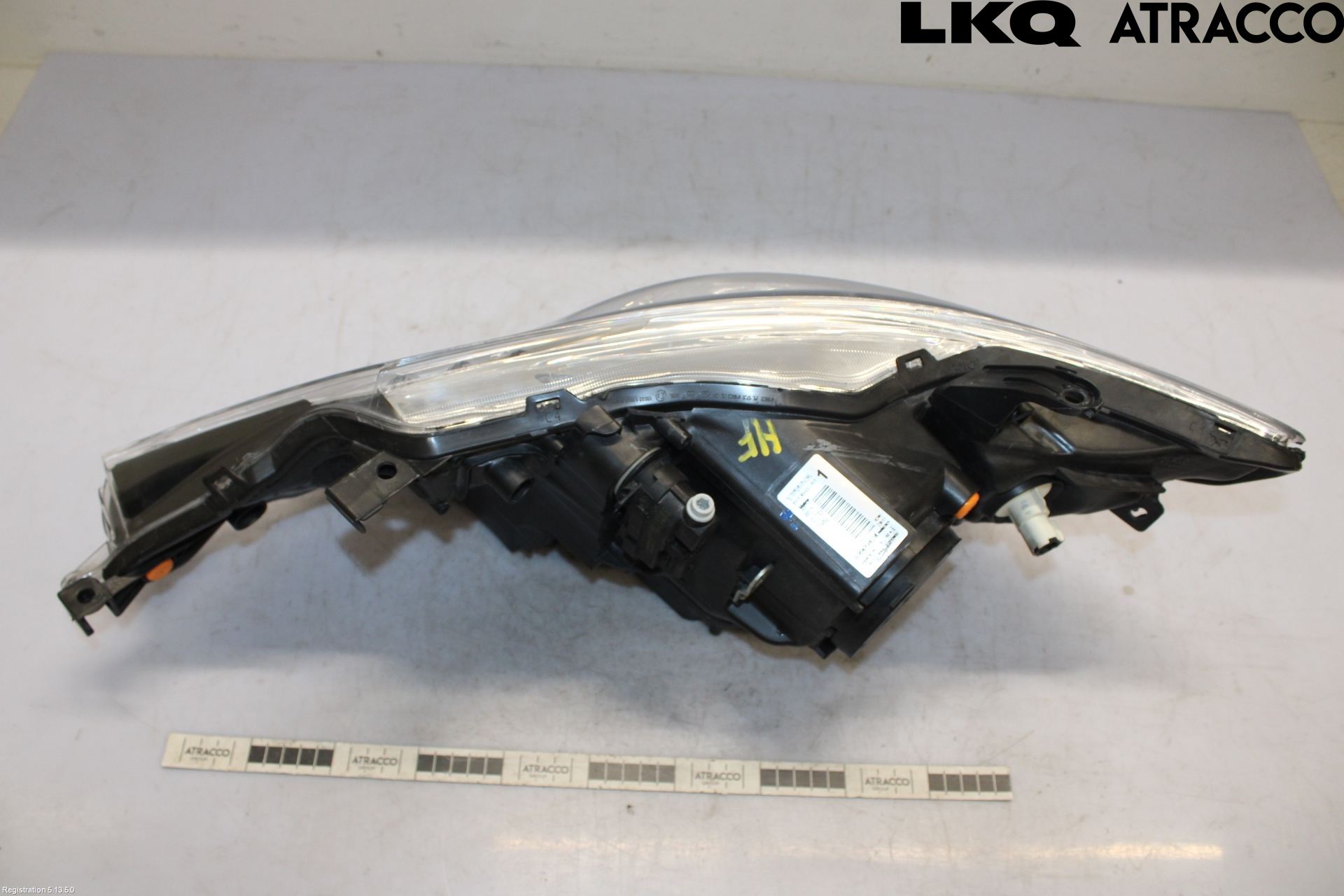 Toyota AURIS 13-19 Frontlykt Høyre