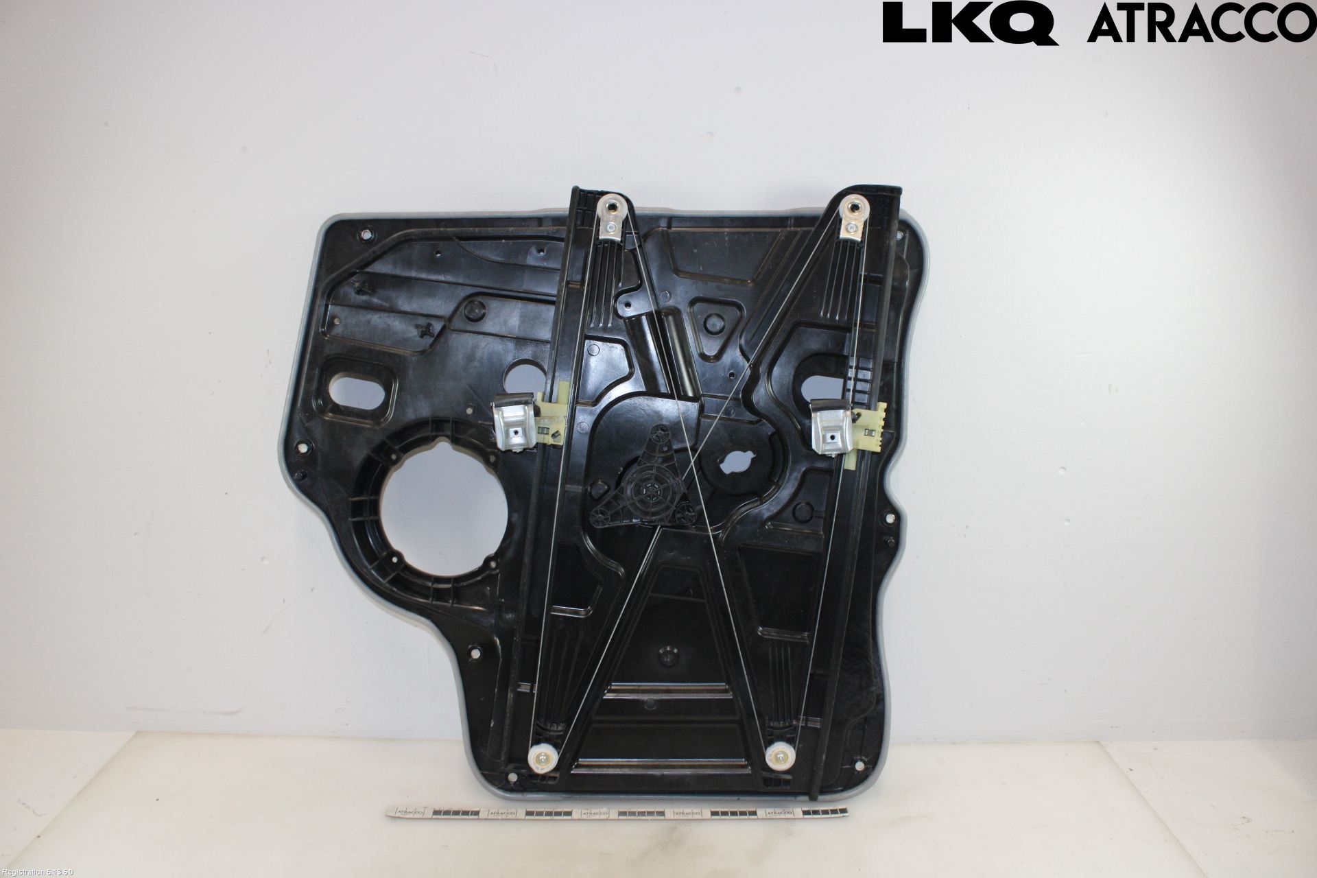 Volkswagen VW TRANSP/CARAVELLE (T7) 22-24 Vindusheis El Komp