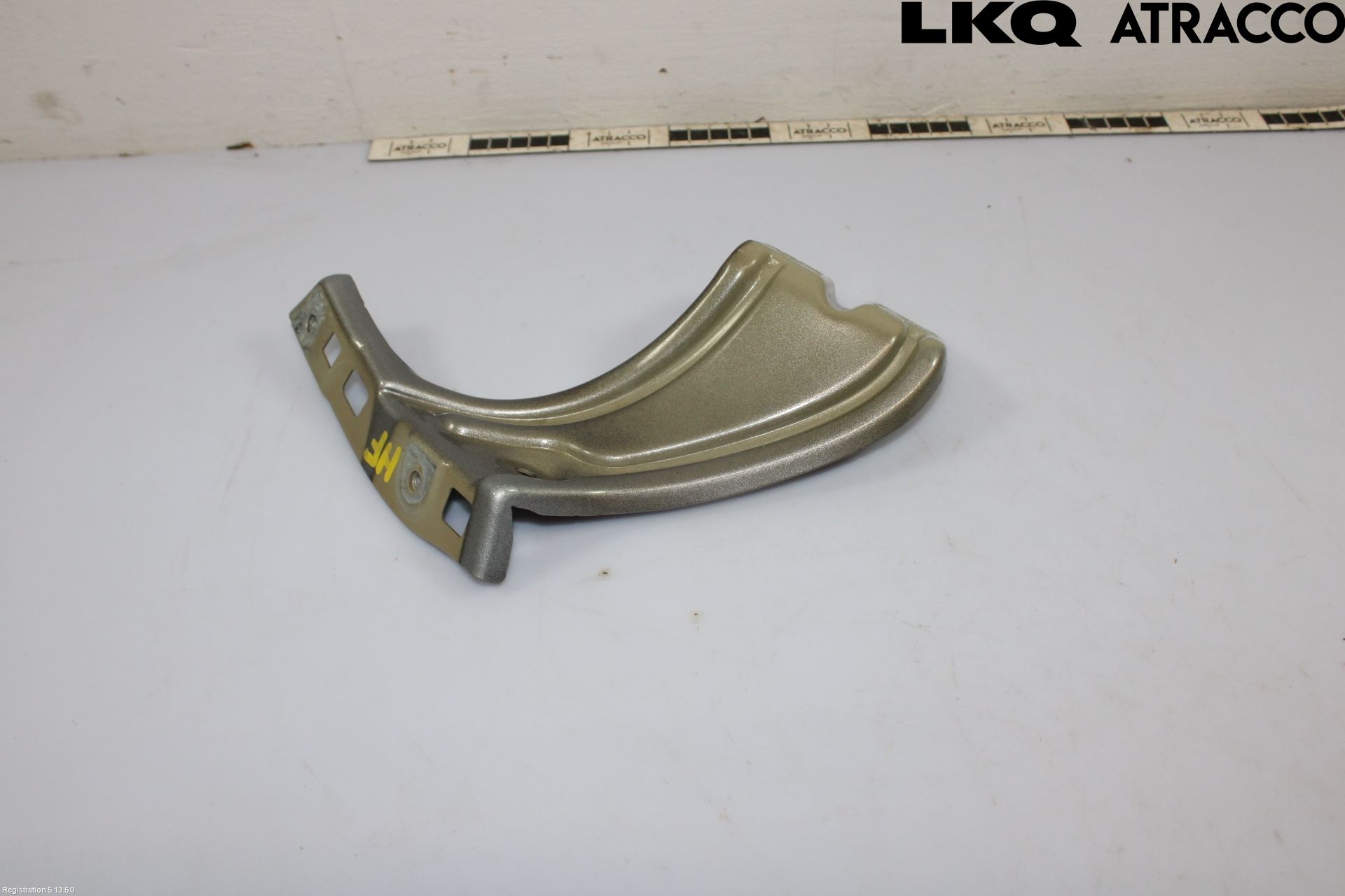 Volkswagen VW TIGUAN 24- Fenderfeste Foran Høy