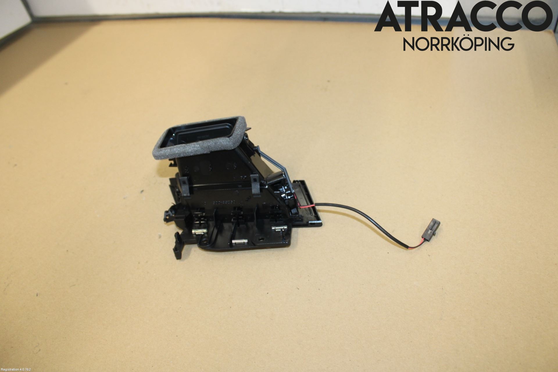 Volkswagen VW PASSAT 20-24 Dashbord Kanal - Dyse