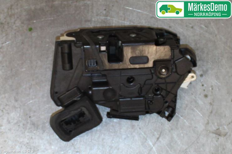 Volkswagen VW POLO 10-17 Dørlås - Låsekasse