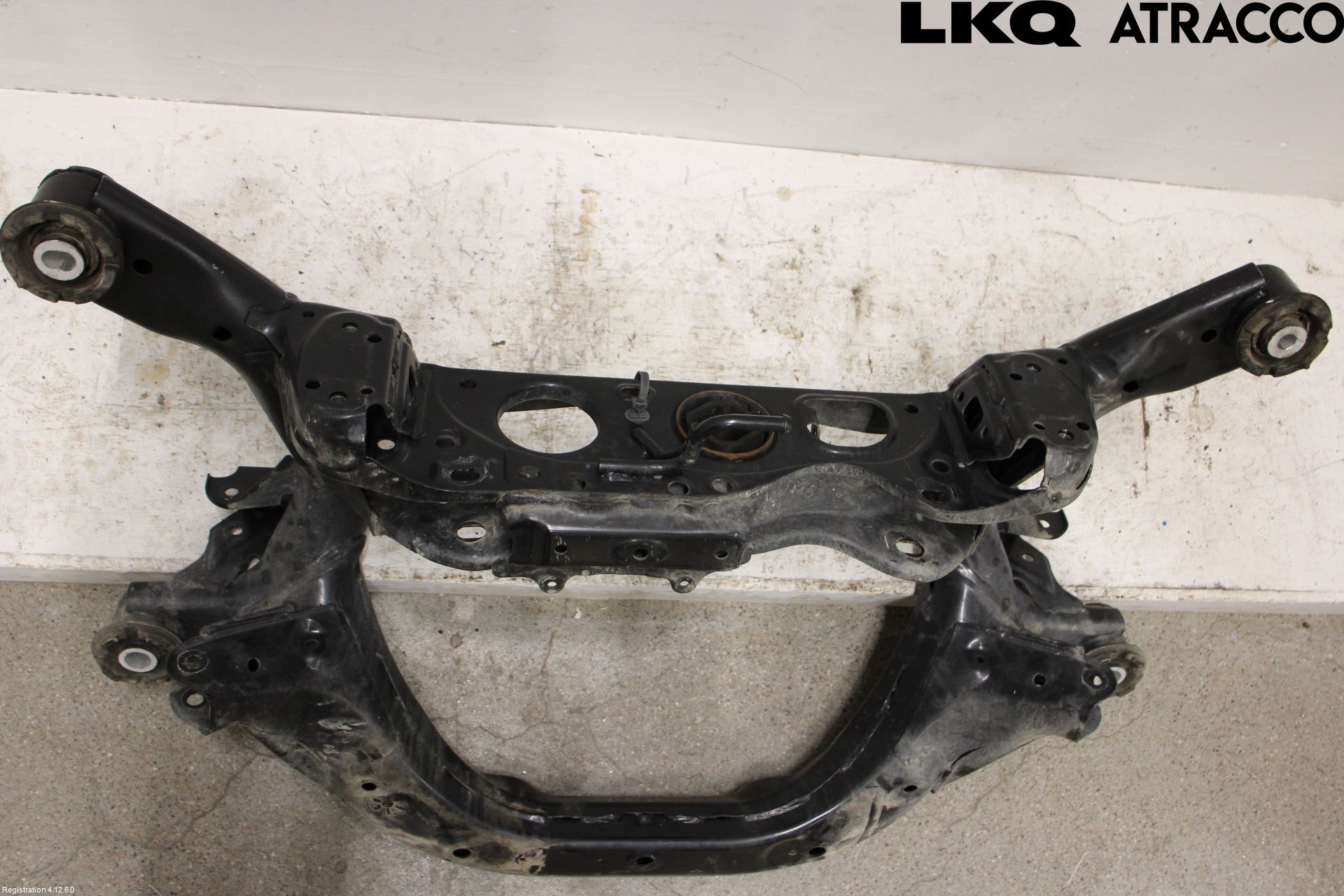 Toyota RAV4 19- Bakaksel Feste Travers-Ramme
