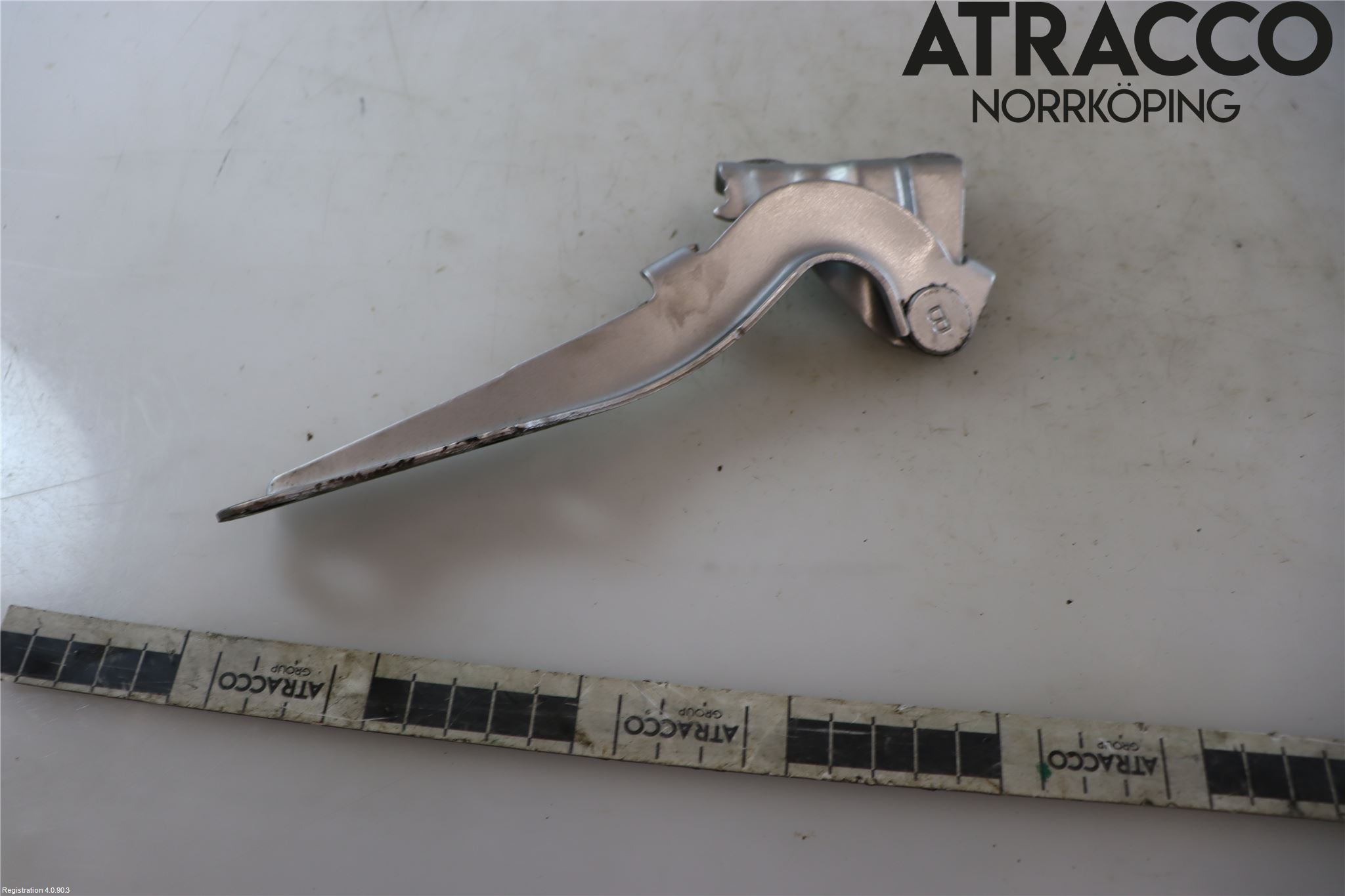 Toyota PRIUS NWH20 04-08 Panser Hengsel - Hengsler