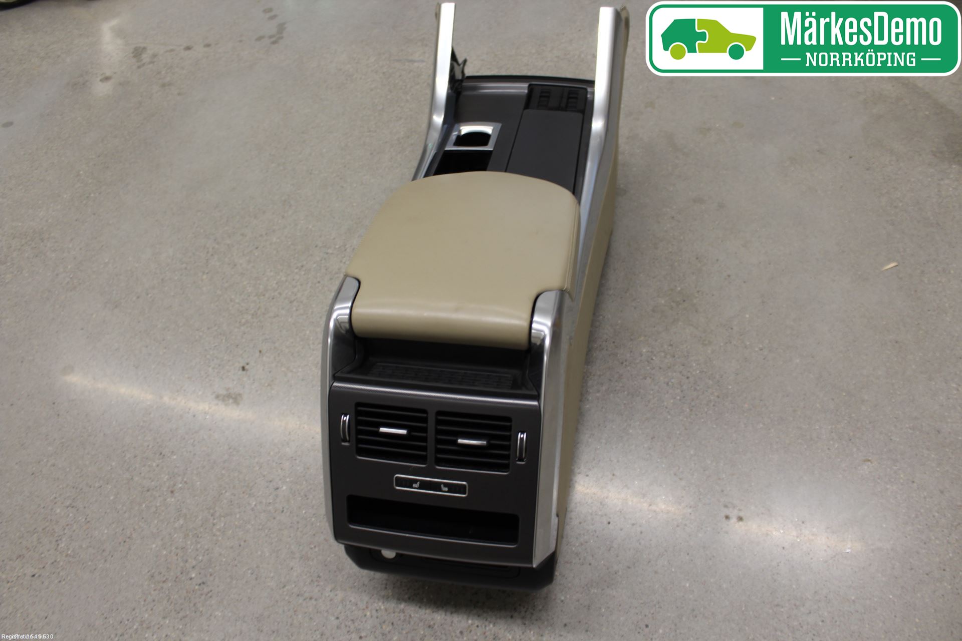 Landrover RANGE ROVER SPORT (L494) 14-22 Innr Konsoll-Lomme