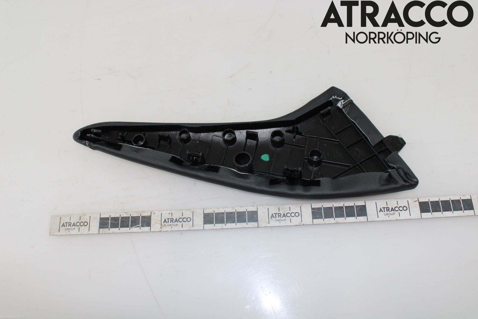 MG ZS EV 20- Instrumentkonsoll Midt