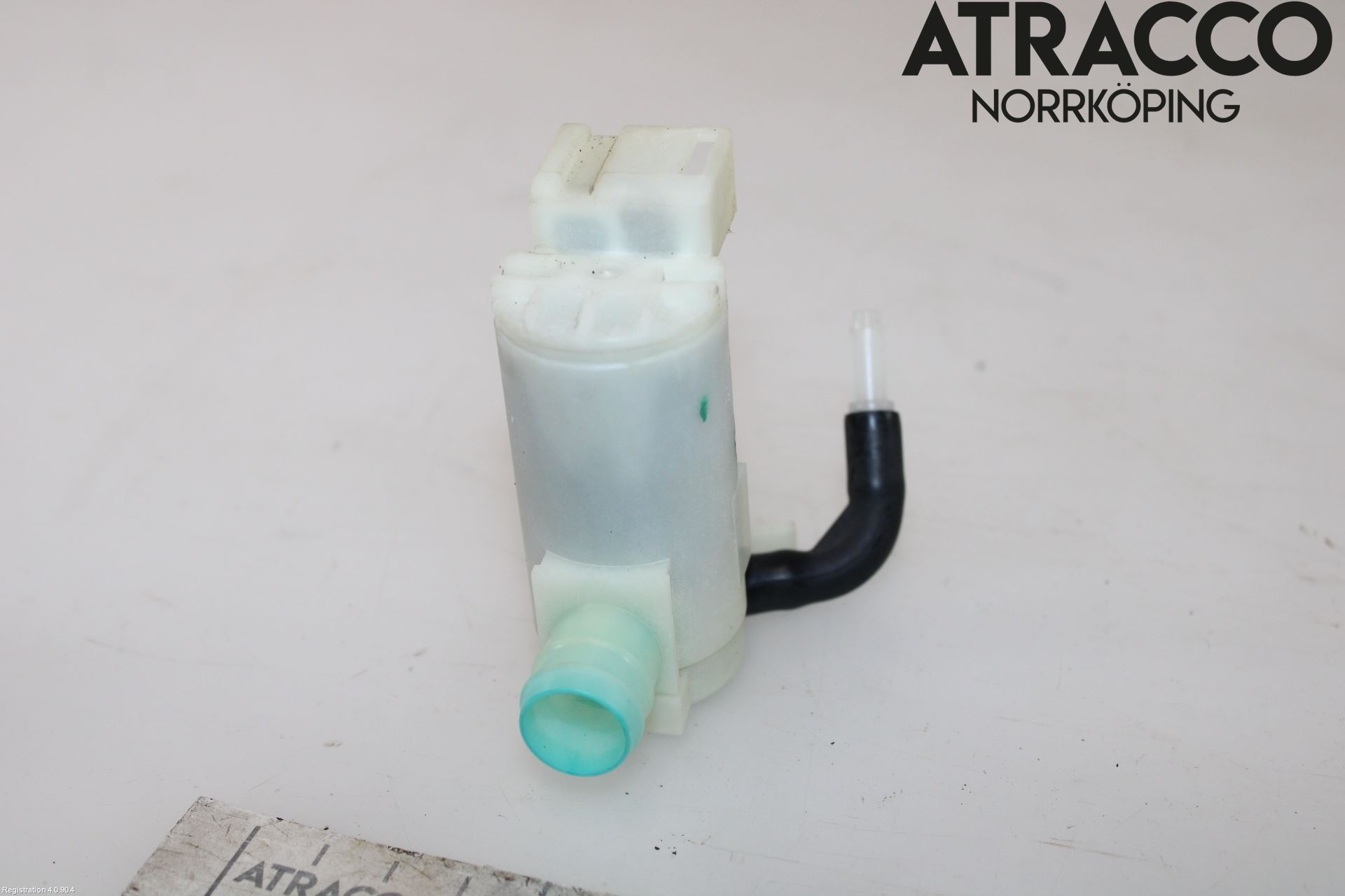 Nissan ALMERA    96-00 Spylerpumpe Frontrute