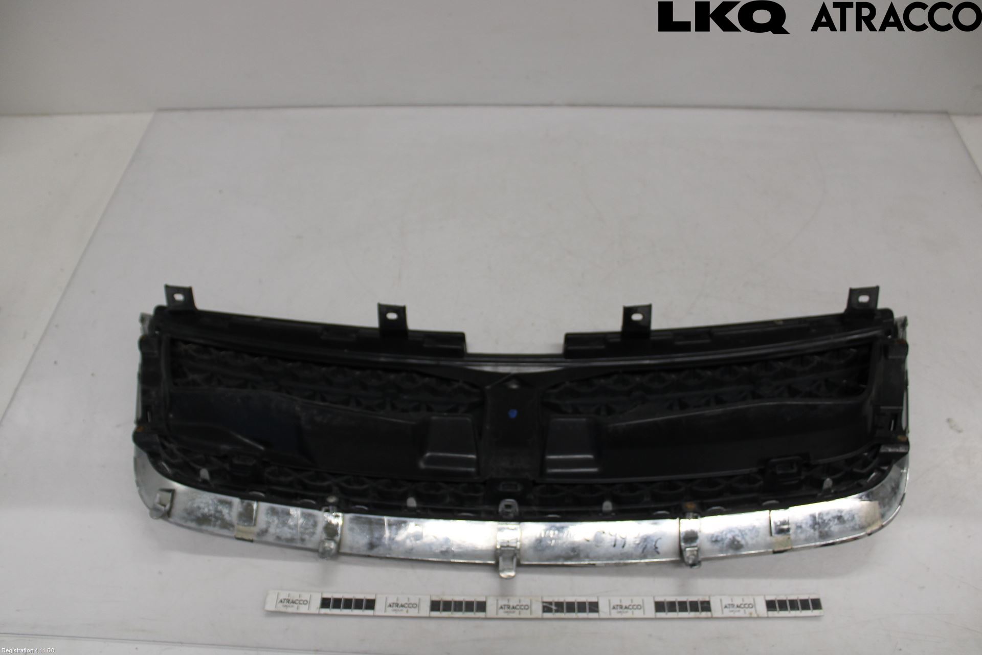 Suzuki GRAND VITARA II 06-14 Grill Komplett