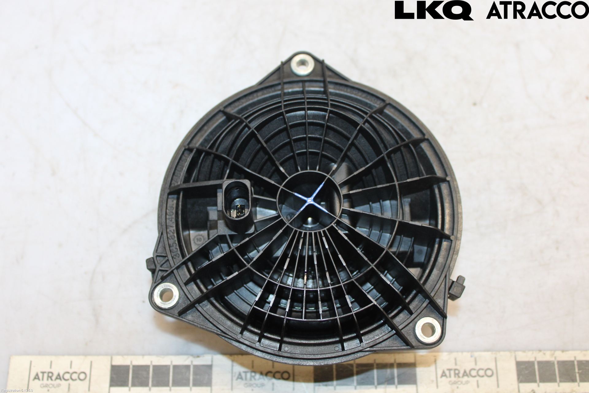 Volkswagen VW GOLF VI 09-13 Bakluke Handtak Ytre