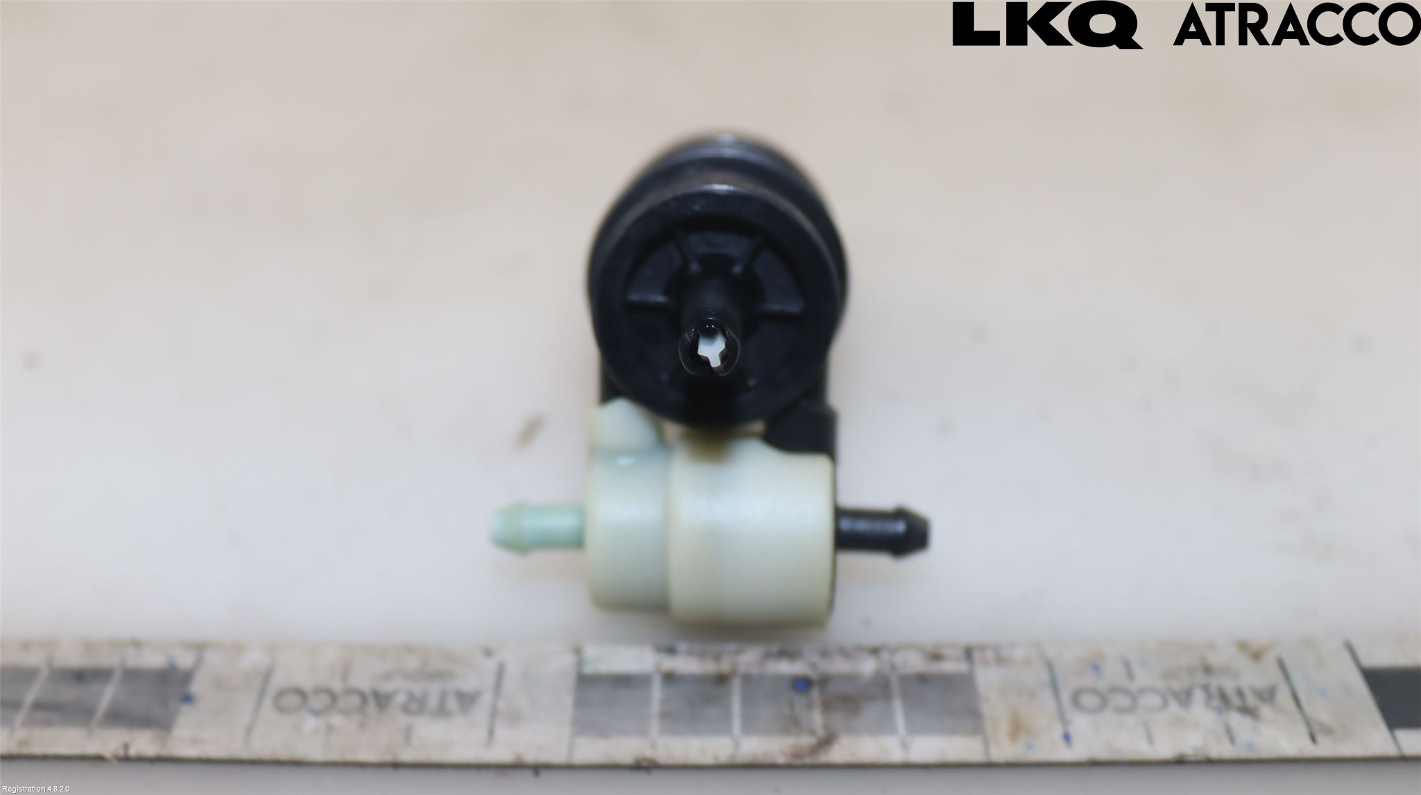 Volkswagen VW POLO 95-01 Spylerpumpe Frontrute
