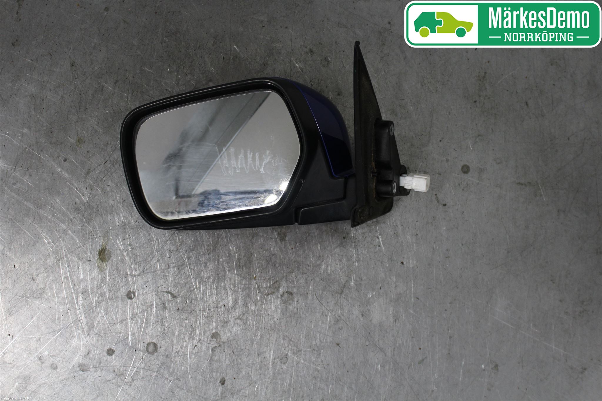 Mitsubishi OUTLANDER 01-07 Speil V M-El Justering