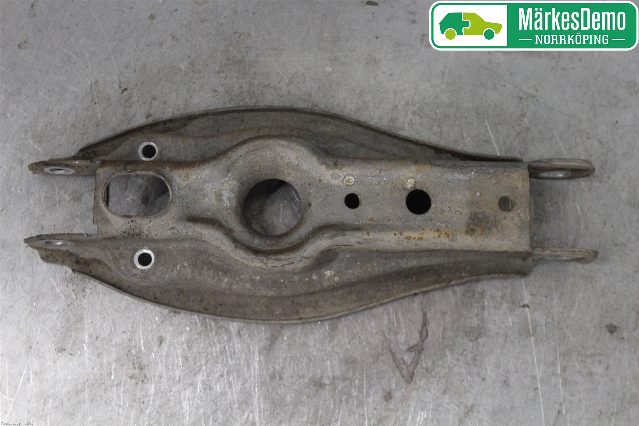 BMW 3 E90/91 SED/TOU 05-12 Bærearm Bak Venstre