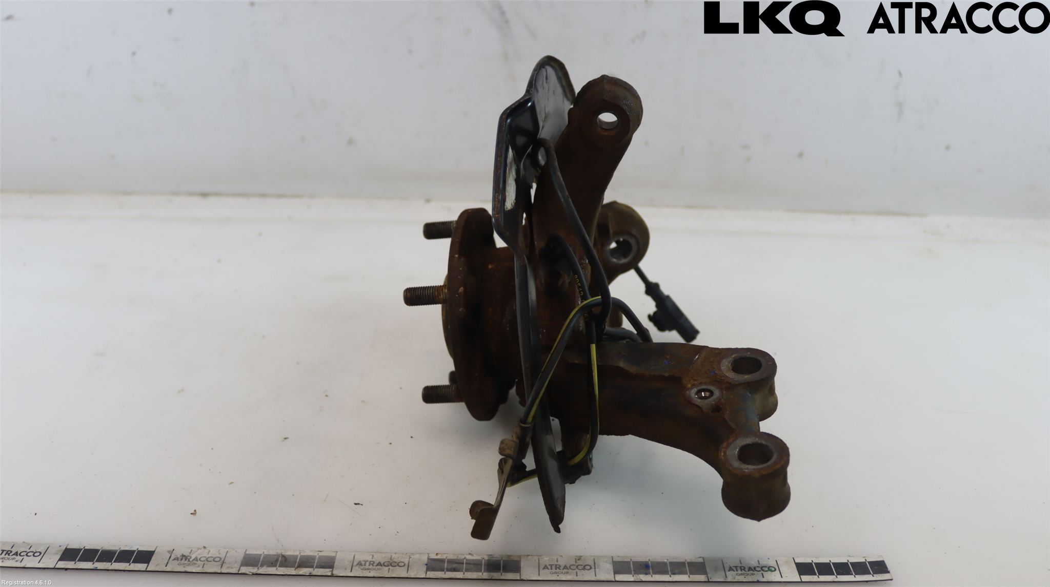 Toyota AURIS 13-19 Spindel Hf