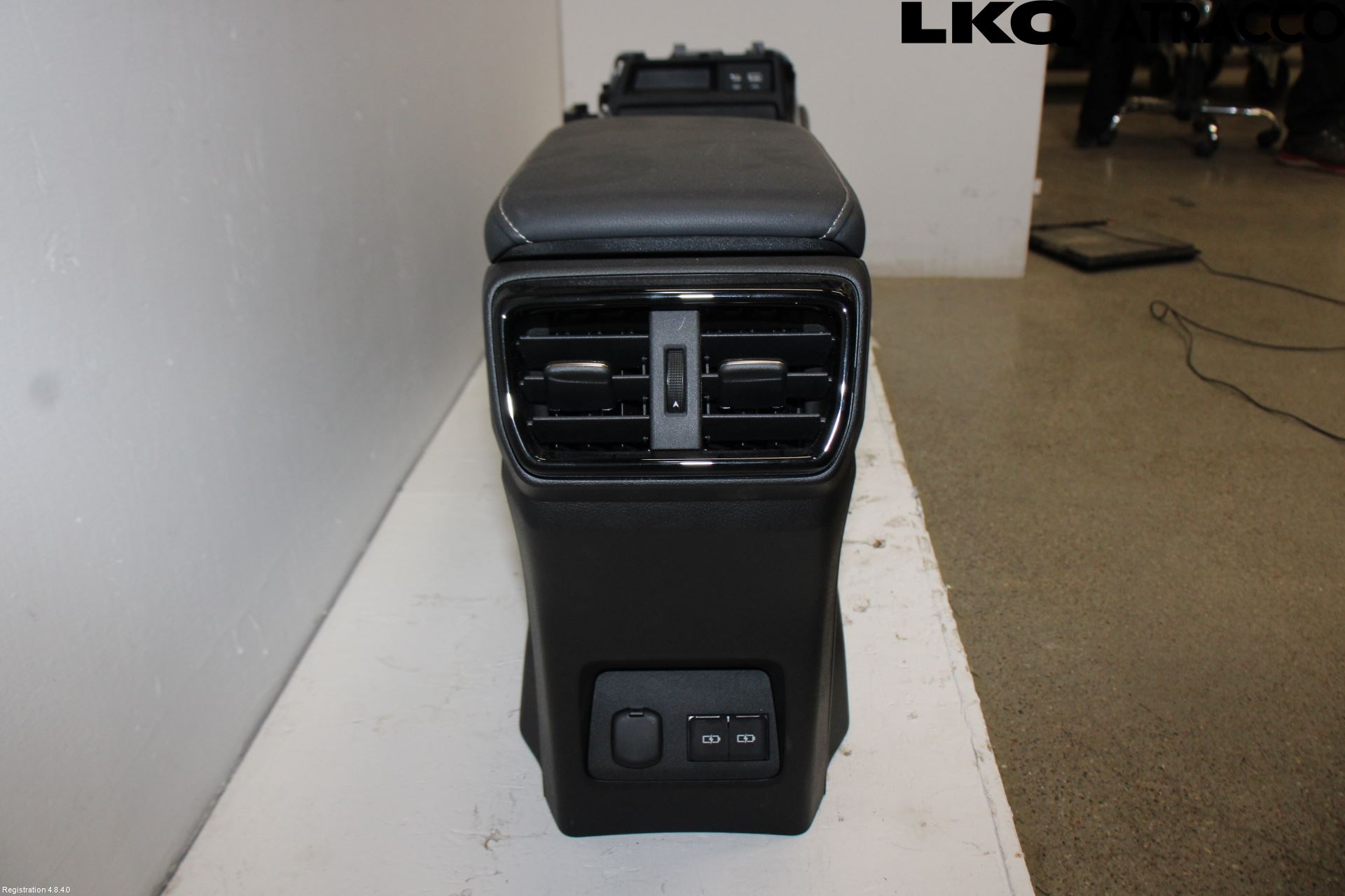 Lexus NX 340h/450h+ 21- Innr Konsoll-Lomme