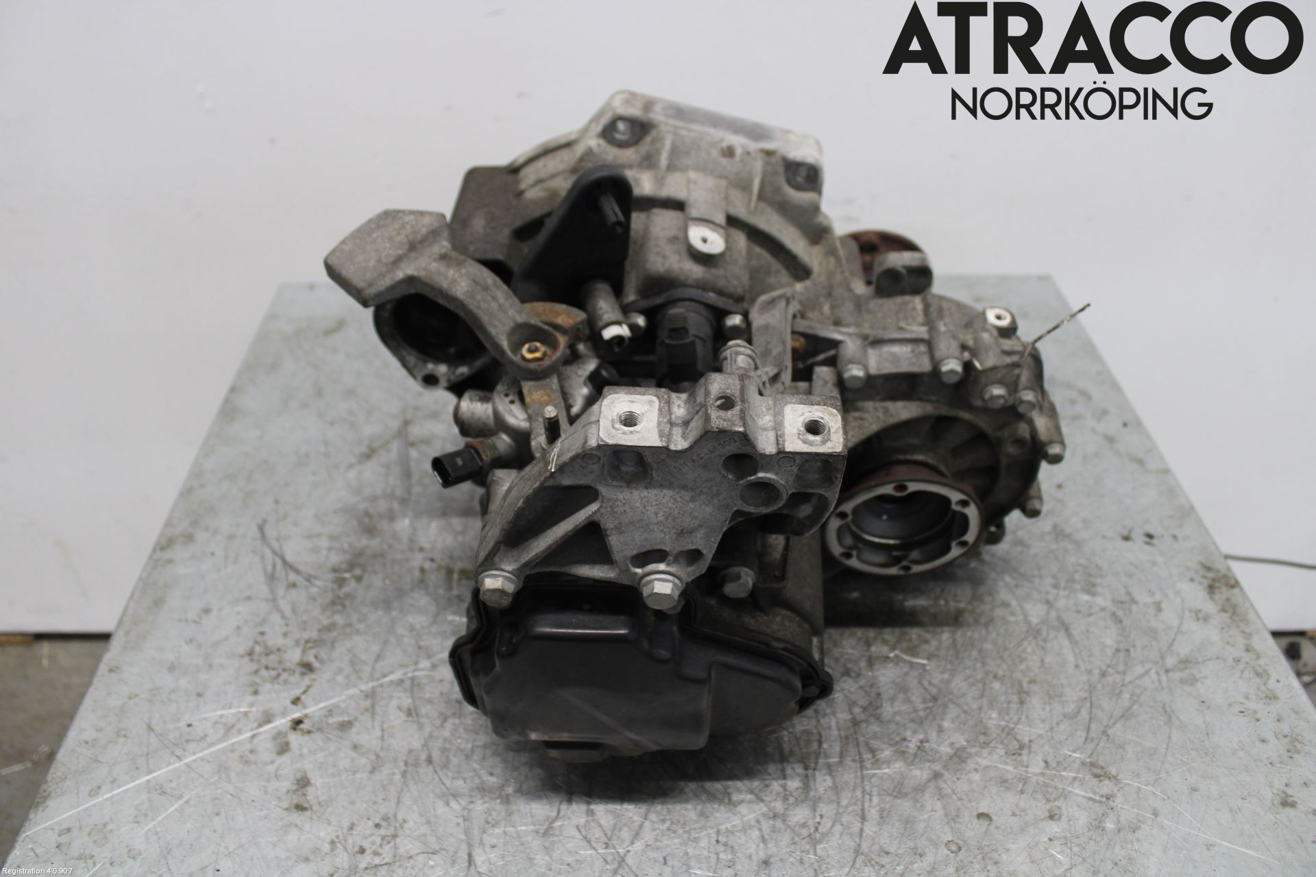Volkswagen VW CADDY 11-15 Gearkasse 5 Trinn