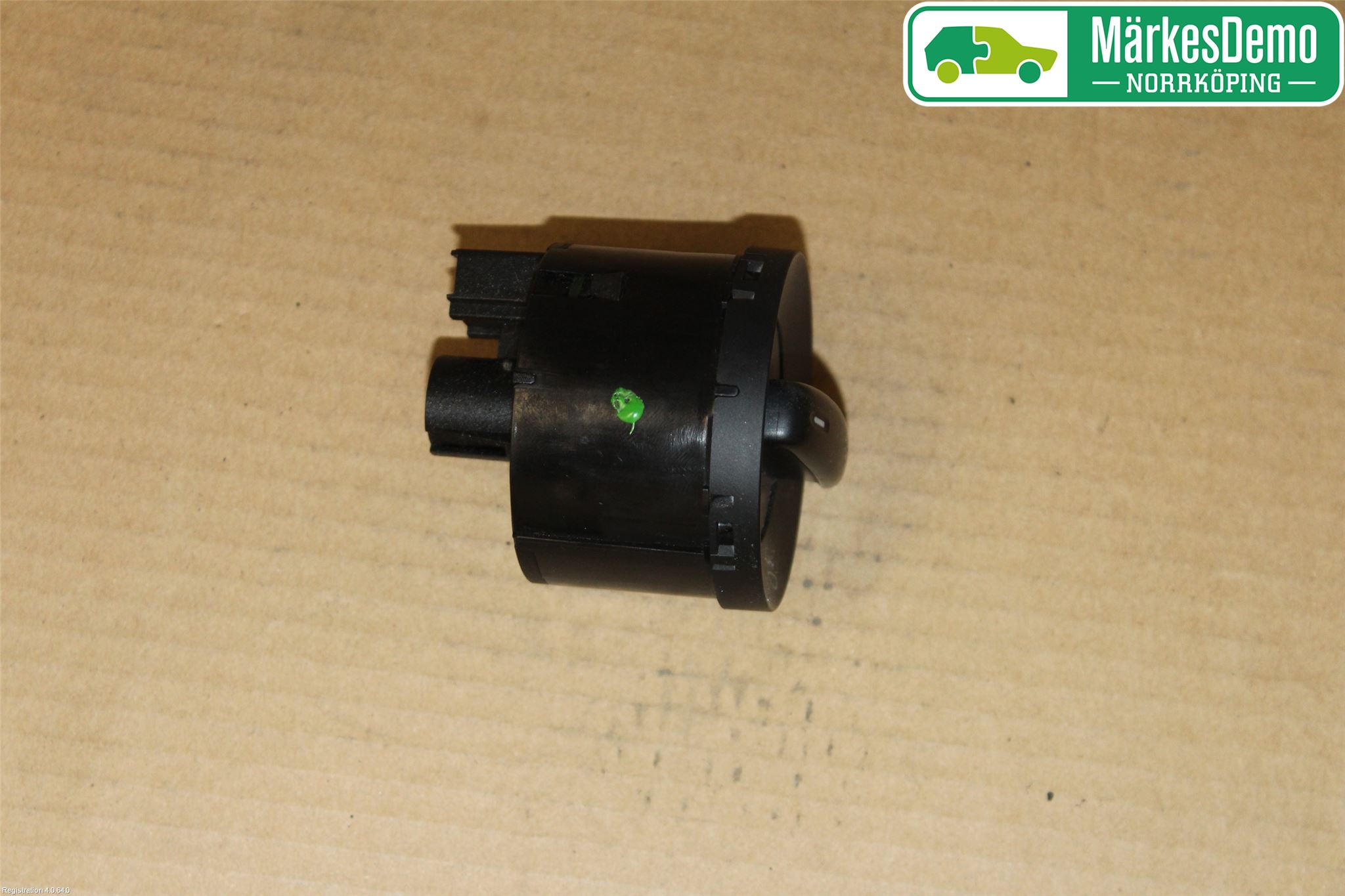 Volkswagen VW CADDY 11-15 Bryter Hovedlys