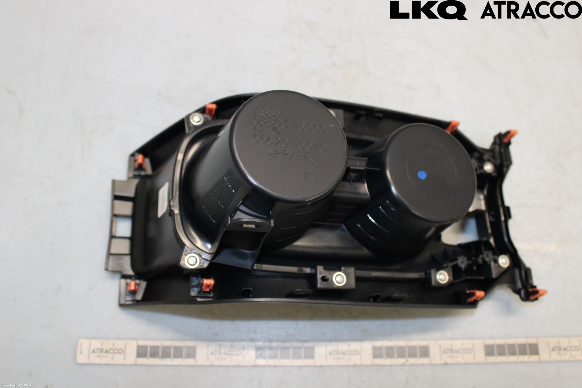Toyota COROLLA CROSS XG10 22- Innr Koppholder