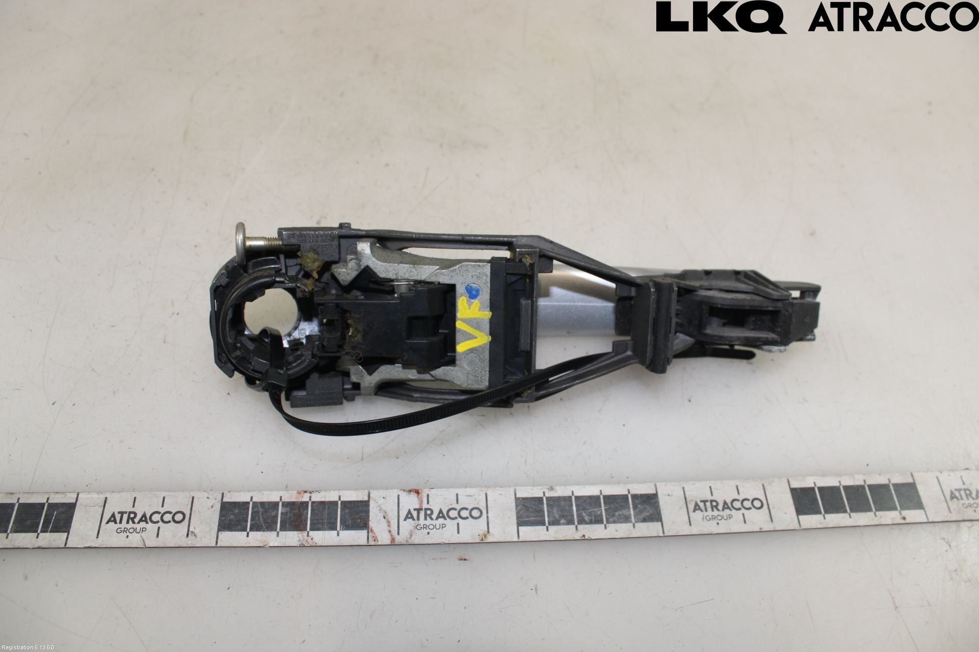 Volkswagen VW POLO 02-05 Dørhandtak Ytre Venstre