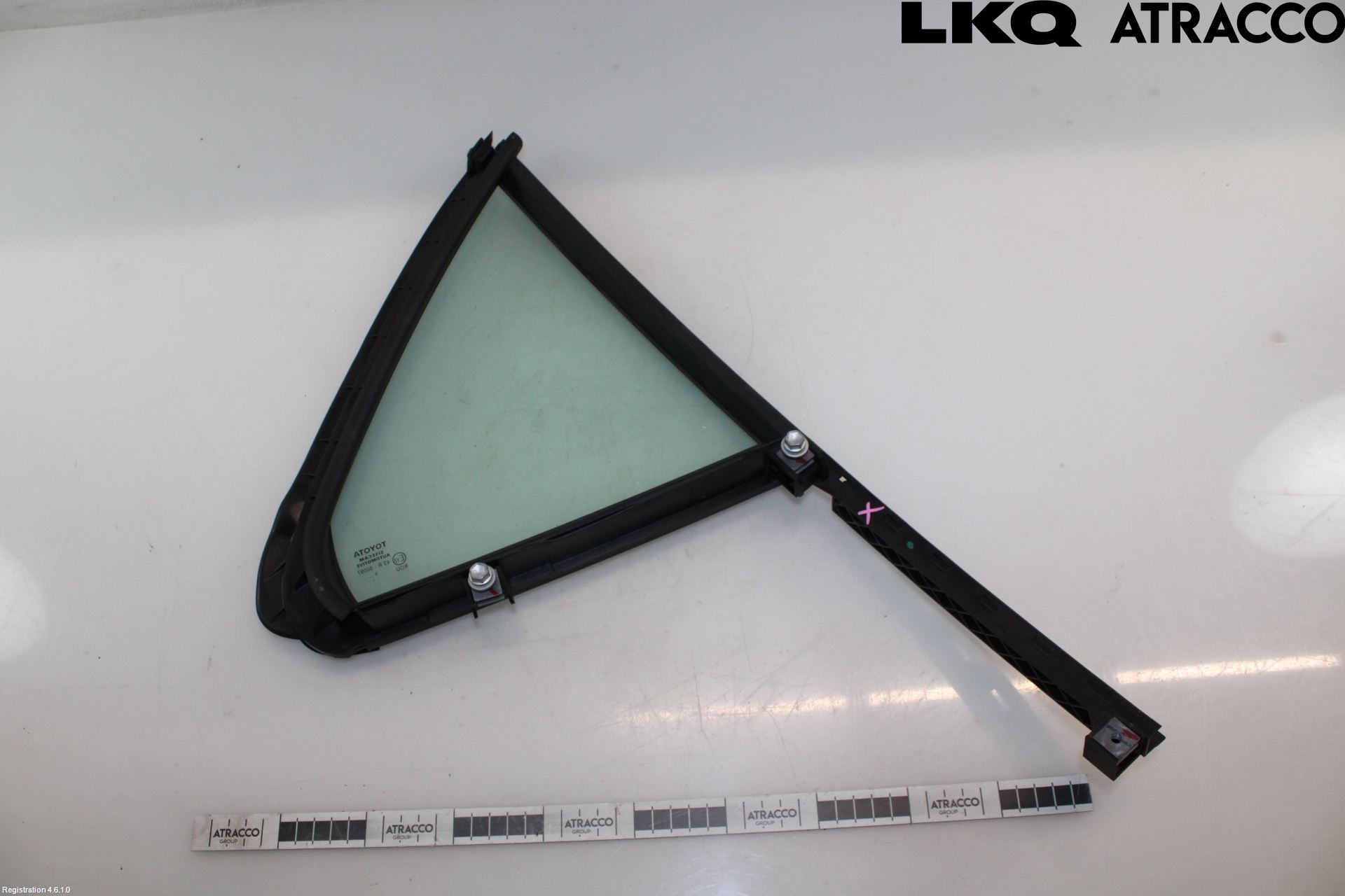 Toyota YARIS CROSS XP21 21- Dørrute Bak Vens Trekant 4D
