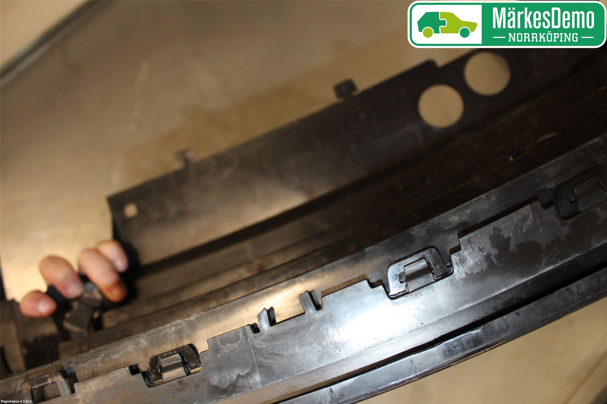 Volkswagen VW TIGUAN 16-24 Grill Komplett