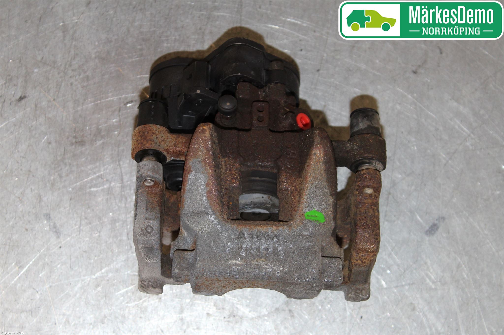 Jaguar XE (X760) 15-24 Bremsecaliper Bak Venstre