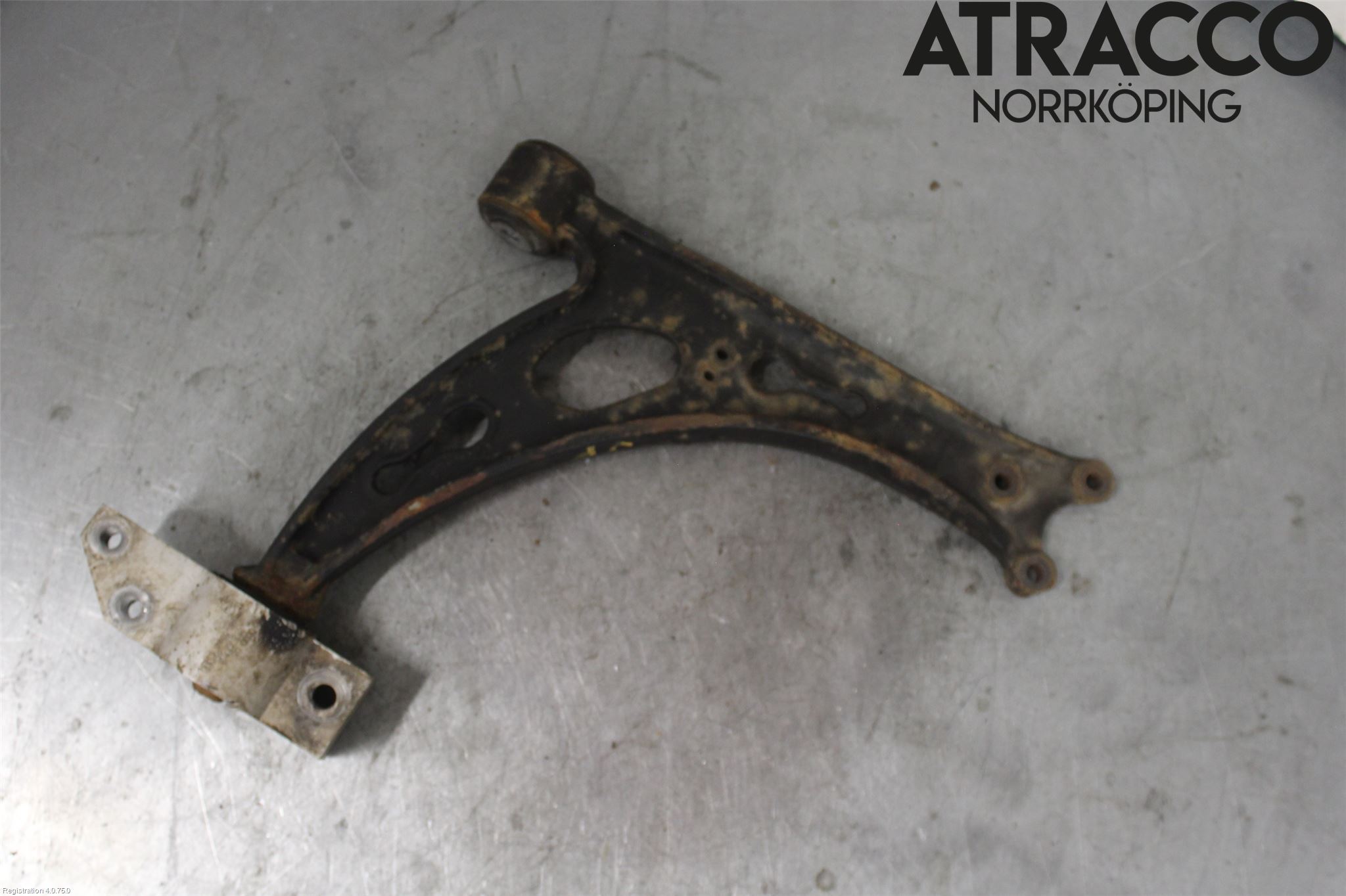Volkswagen VW TOURAN 03-10 Bærearm Foran Venstre Nedre