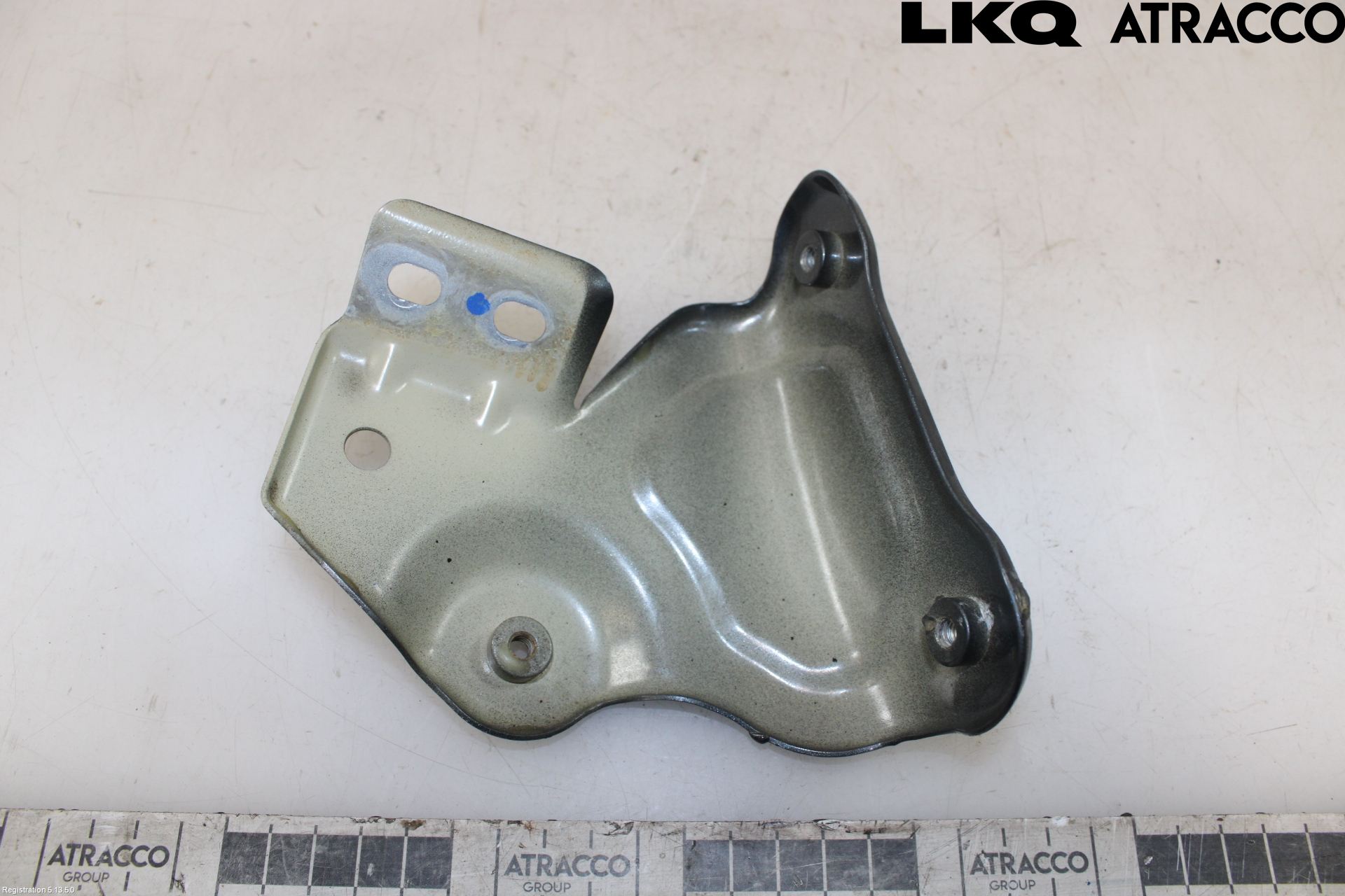 Skoda FABIA 15-21 Frontskjermfeste Venstre
