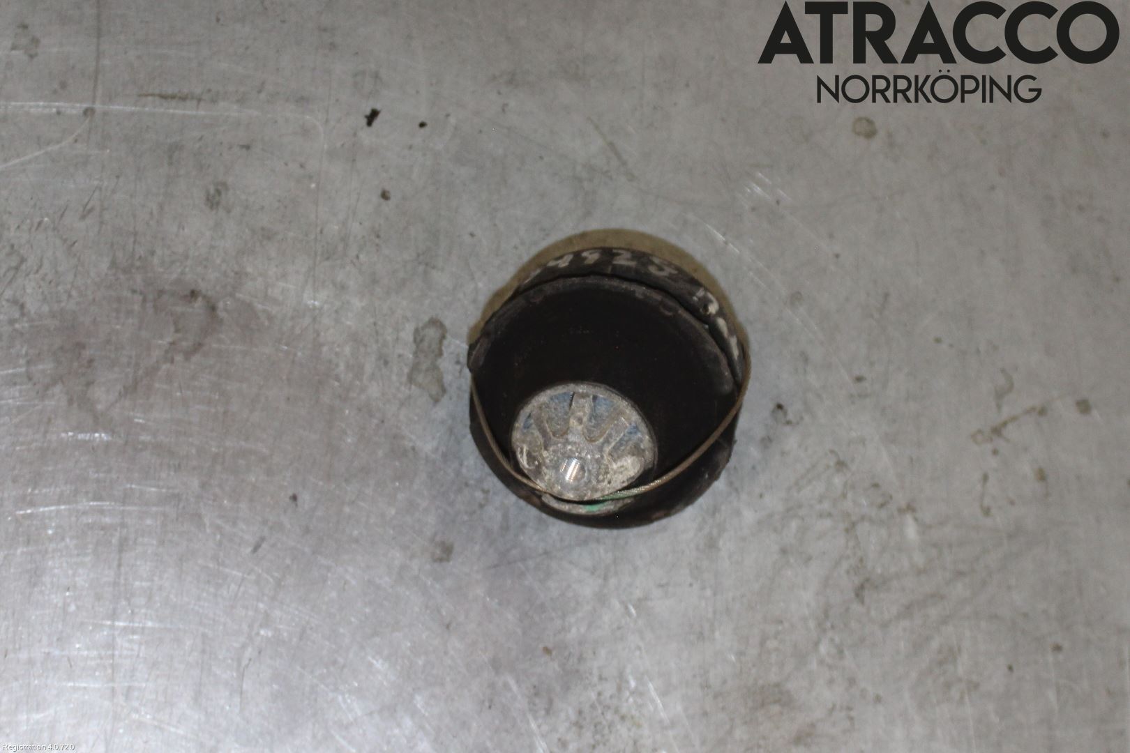 Volvo V70 05-08 Motor Feste Gummi
