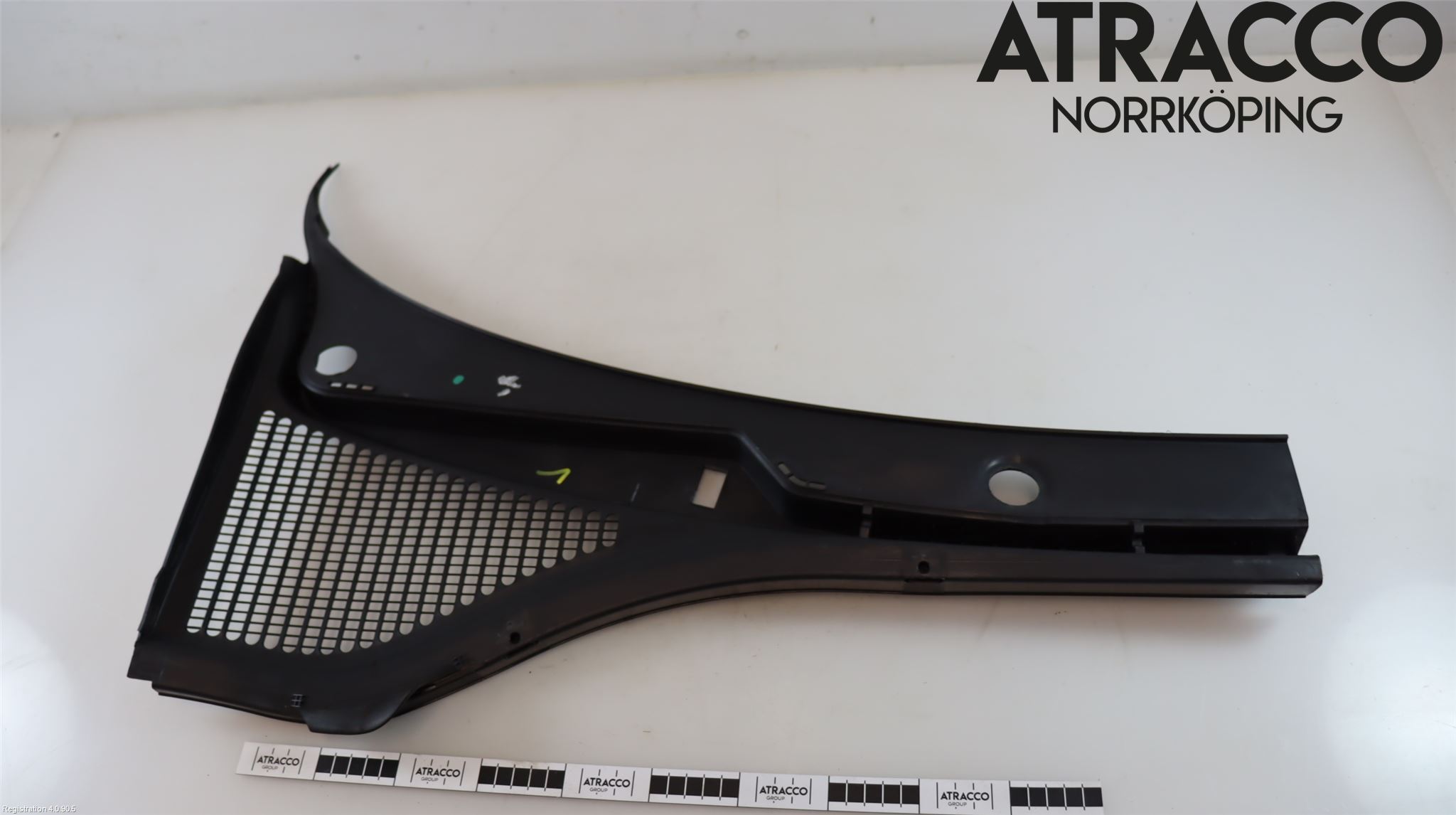Skoda OCTAVIA (5E) 13-20 Visker Deksel-Grill-Under Frr