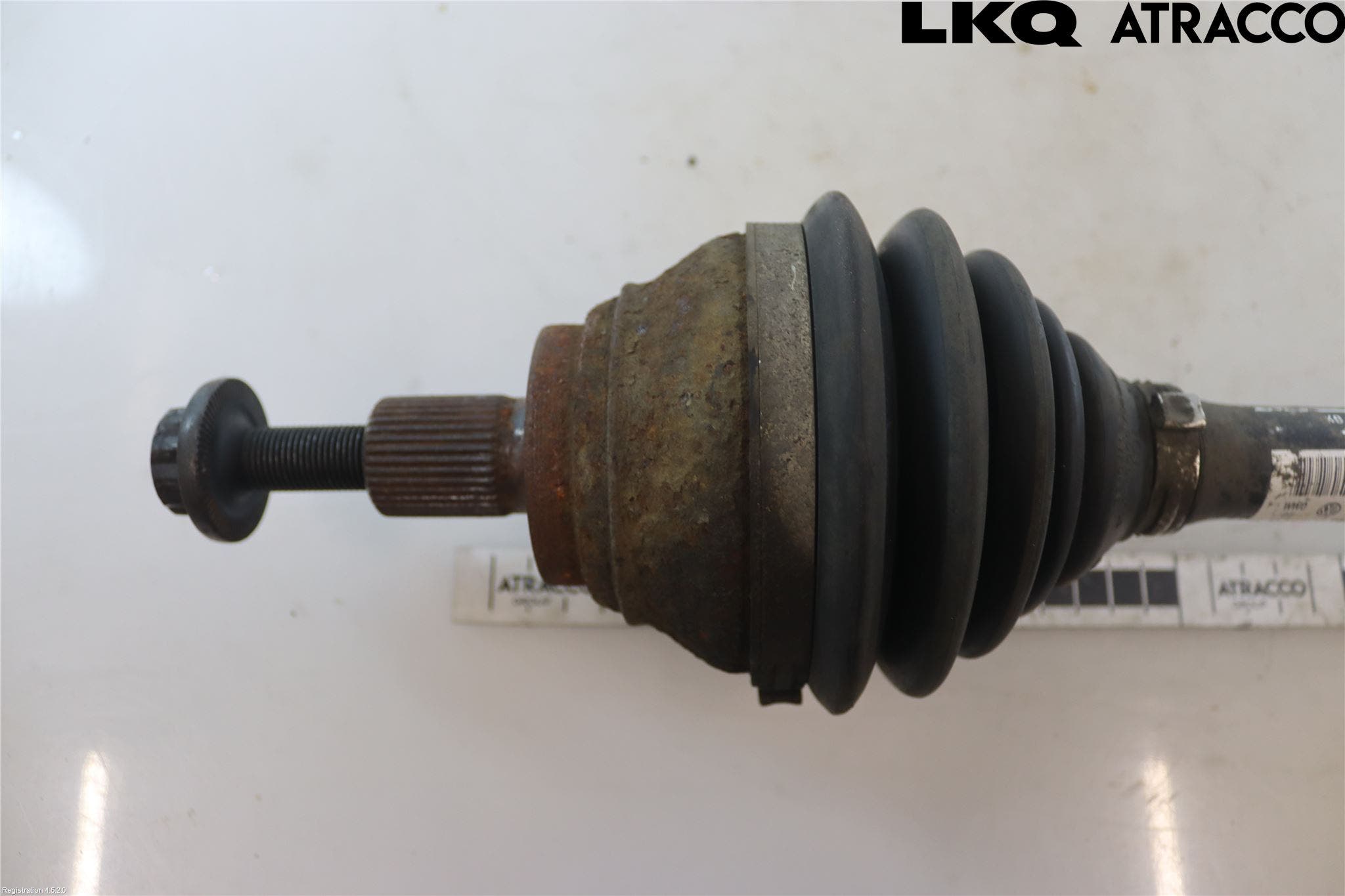 Volkswagen VW GOLF VI 09-13 Drivaksel Foran Kompl Venstre