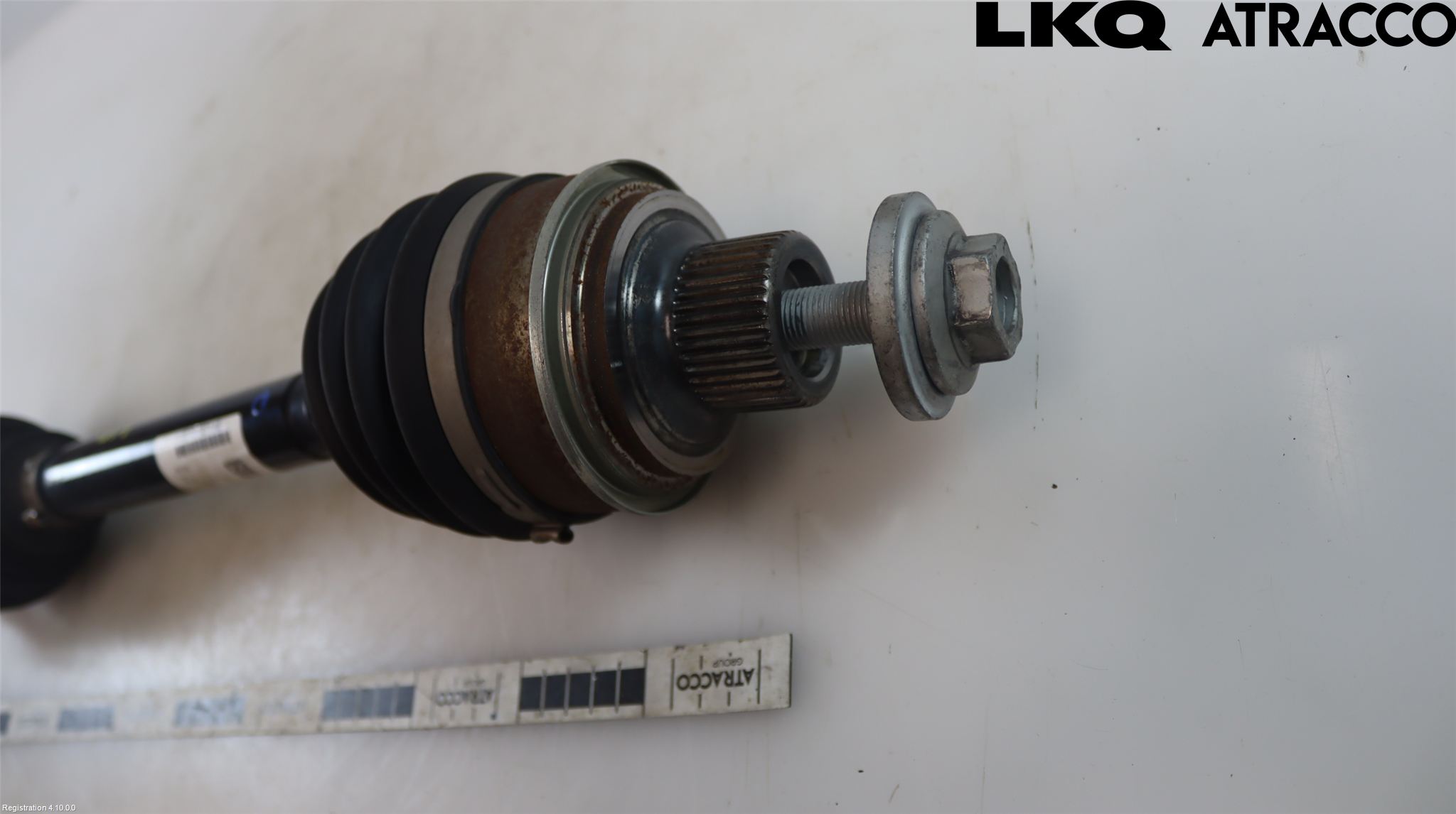 Volkswagen VW TOUAREG CR 18- Drivaksel Foran Kompl Venstre