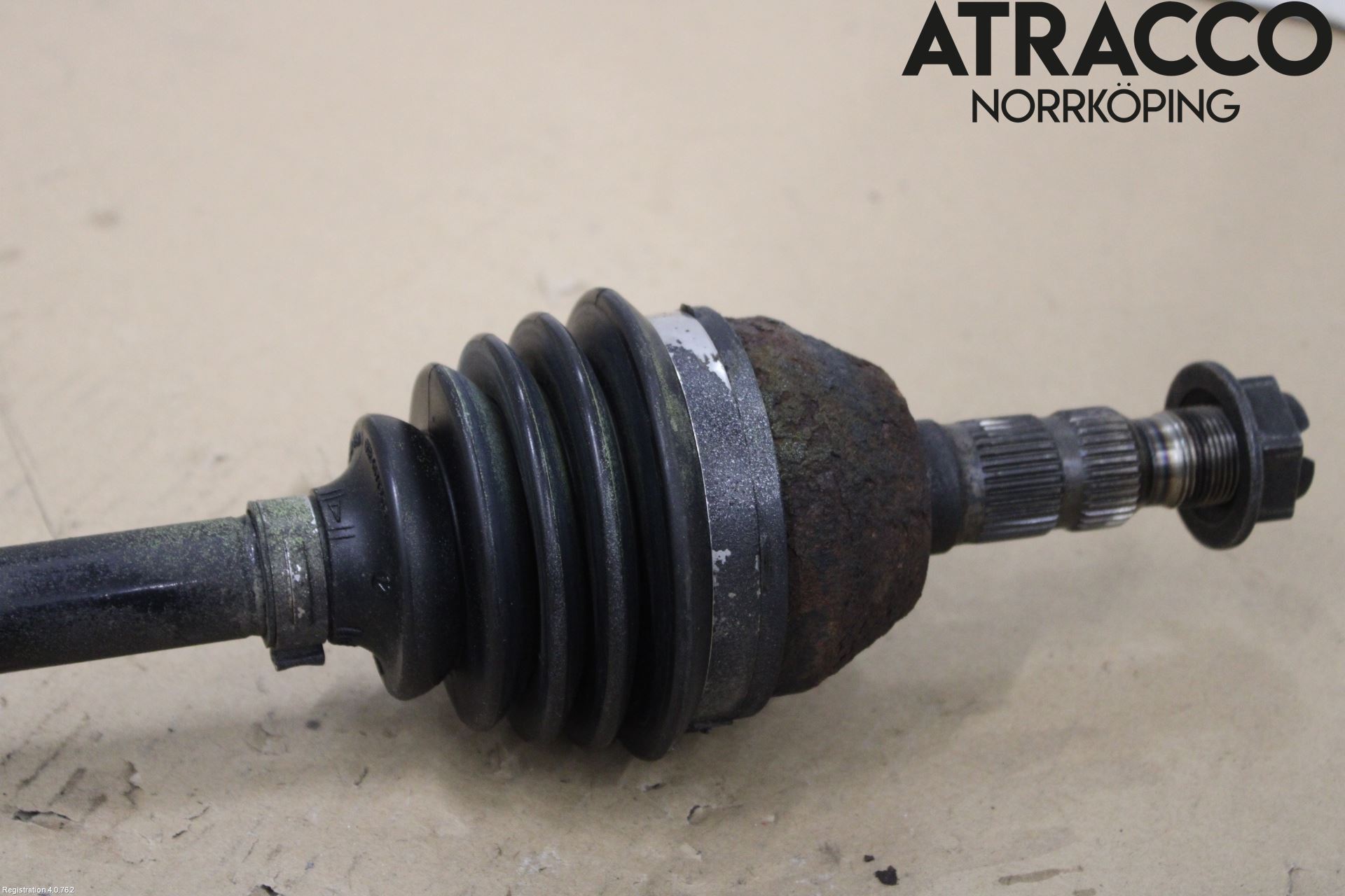 Opel ASTRA H 04-12 Drivaksel Foran Kompl Venstre