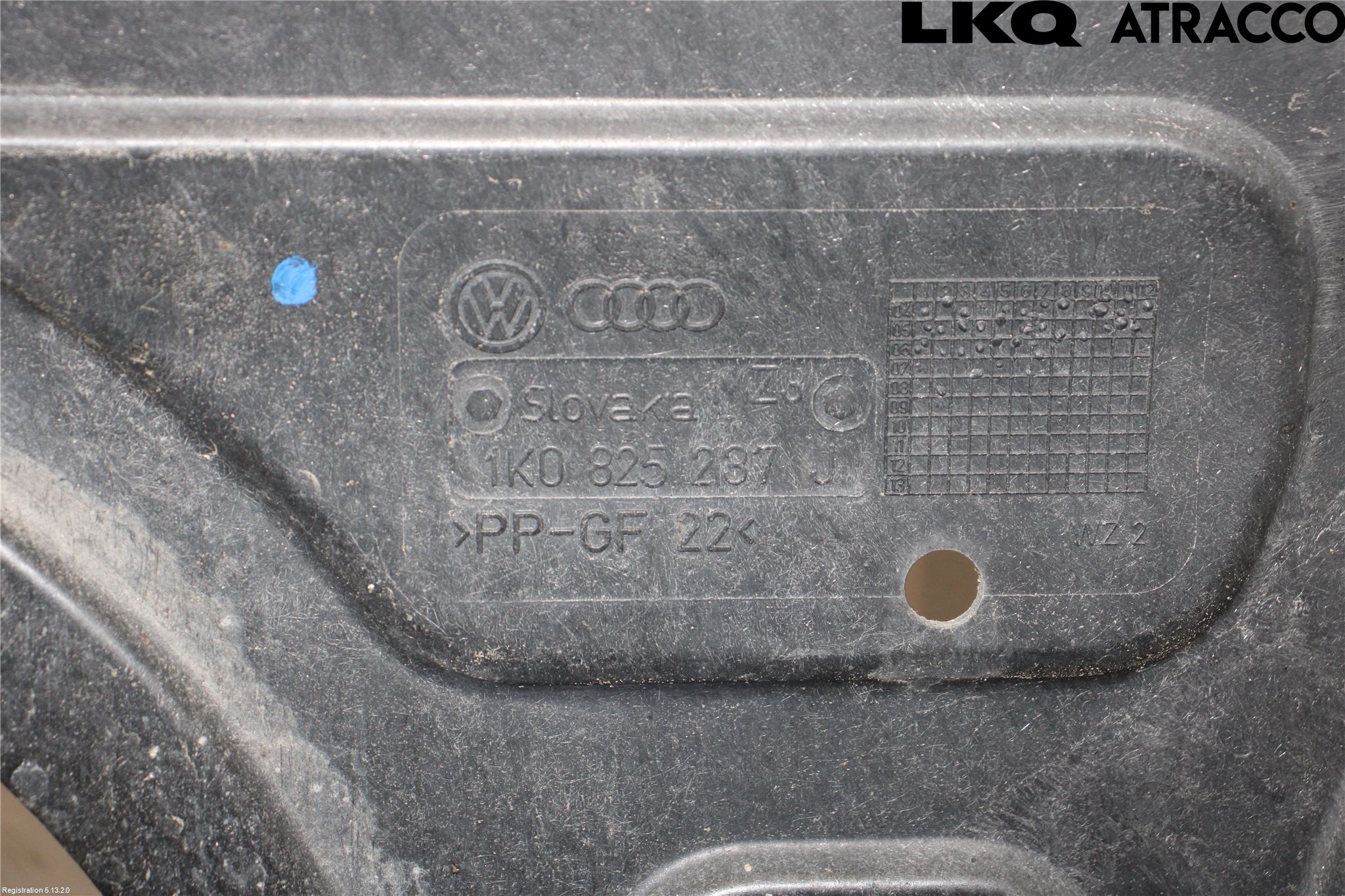 Volkswagen VW GOLF V 04-09 Bunnplate U Motor-Gear-Dørk