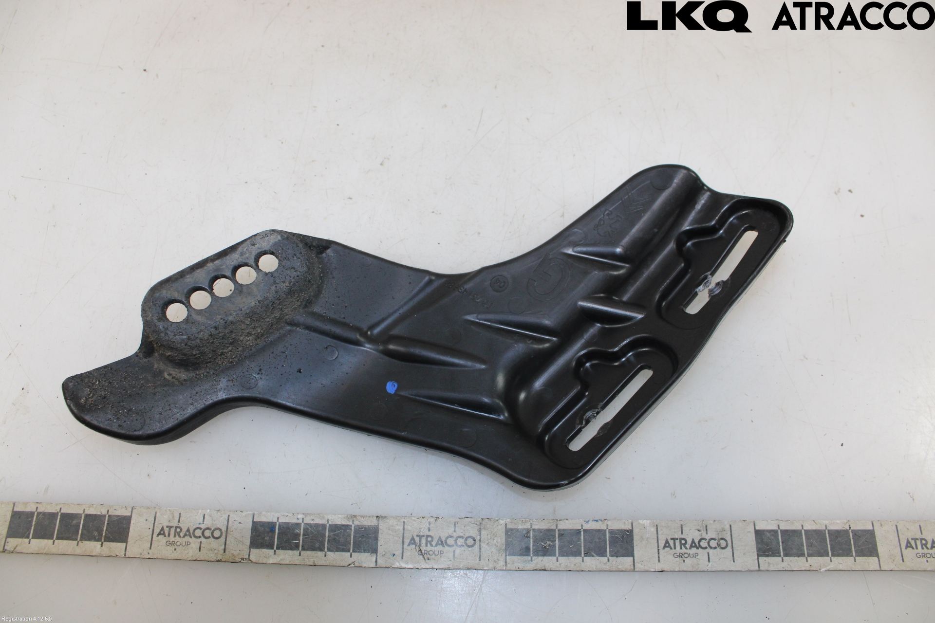Peugeot PEUGOT 208 16-19 Frontskjermfeste Venstre