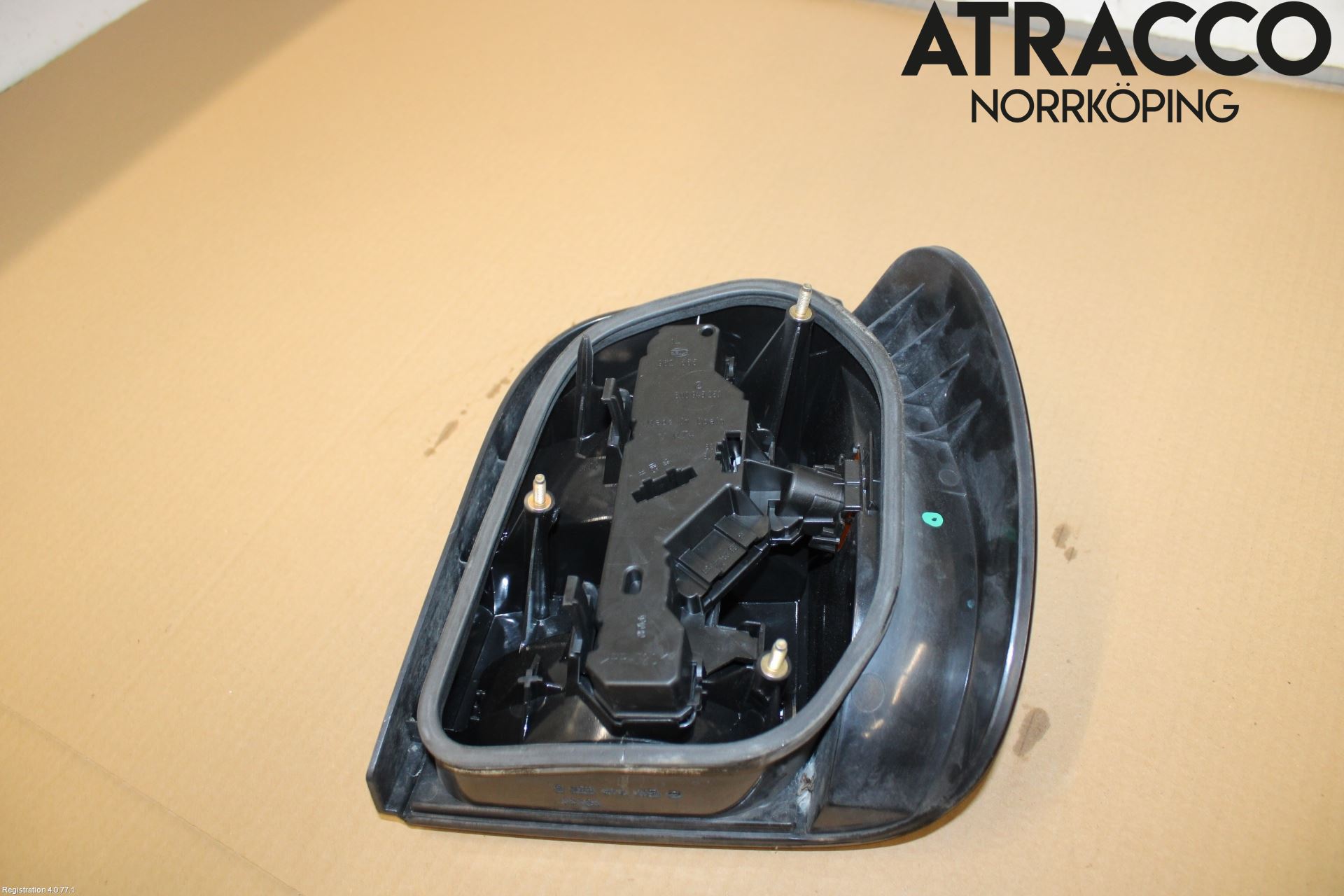 Volkswagen VW POLO 95-01 Baklykt Venstre