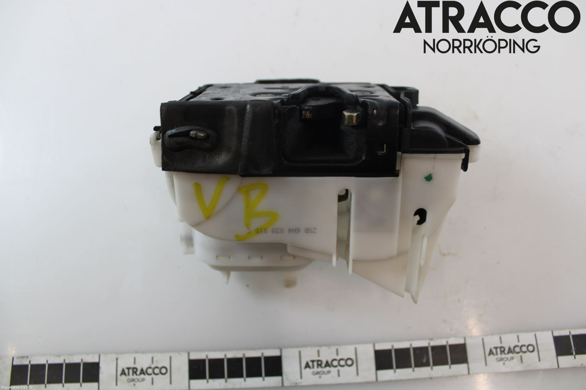 Volkswagen VW POLO 95-01 Dørlås - Låsekasse