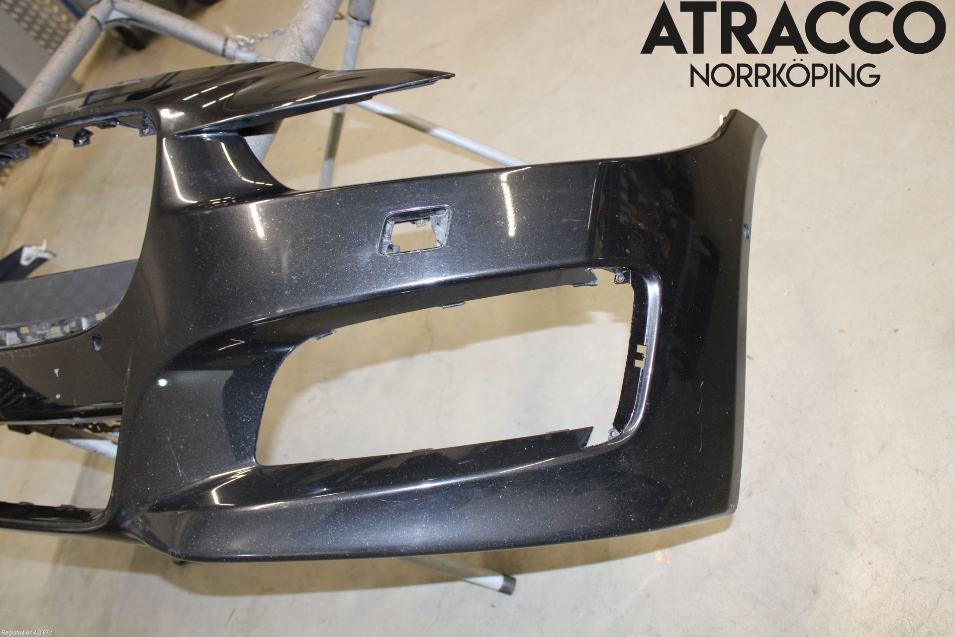 Jaguar XE (X760) 15-24 Støtfanger Foran Plastdeksel