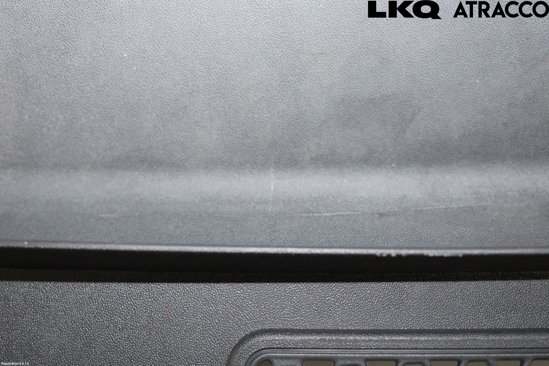 Skoda OCTAVIA (NX) 20- Visker Deksel-Grill-Under Frr
