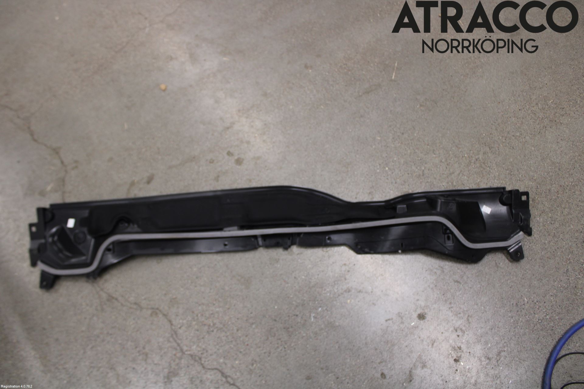 Peugeot 208/E-208 20- Visker Deksel-Grill-Under Frr