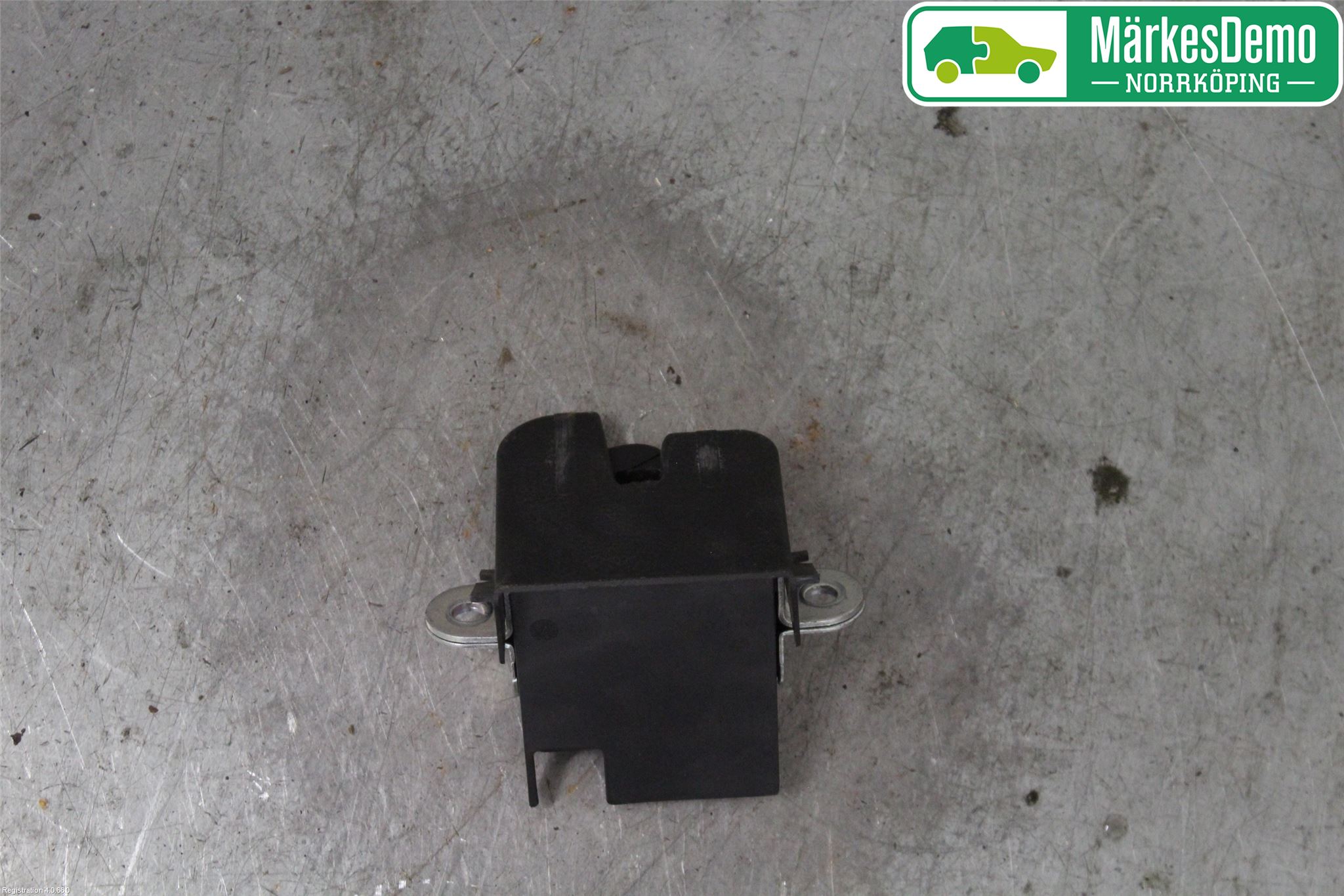 Volkswagen VW POLO 10-17 Bakluke-Lokk Låsekasse