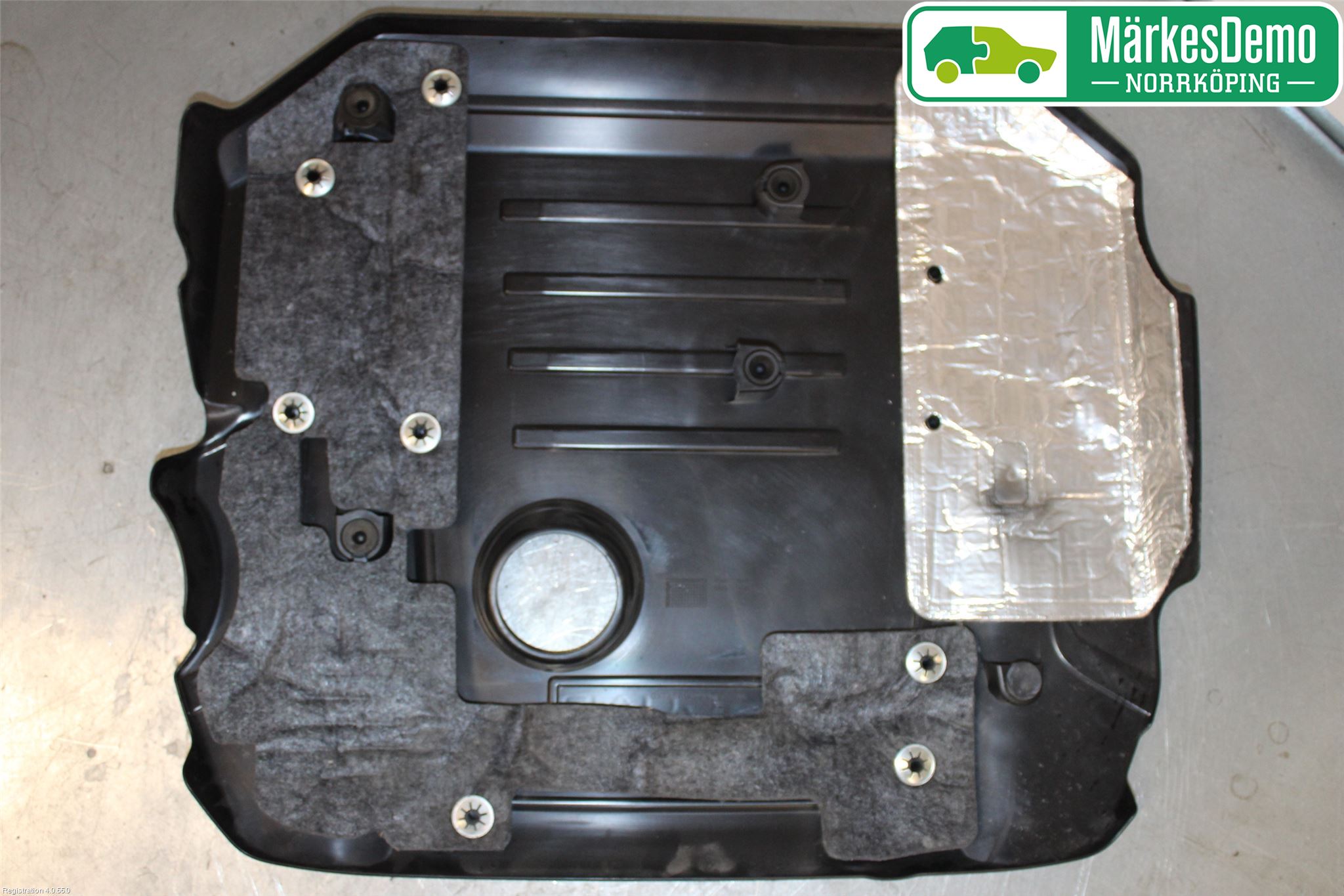 Jaguar XE (X760) 15-24 Motor Deksel Over Motor