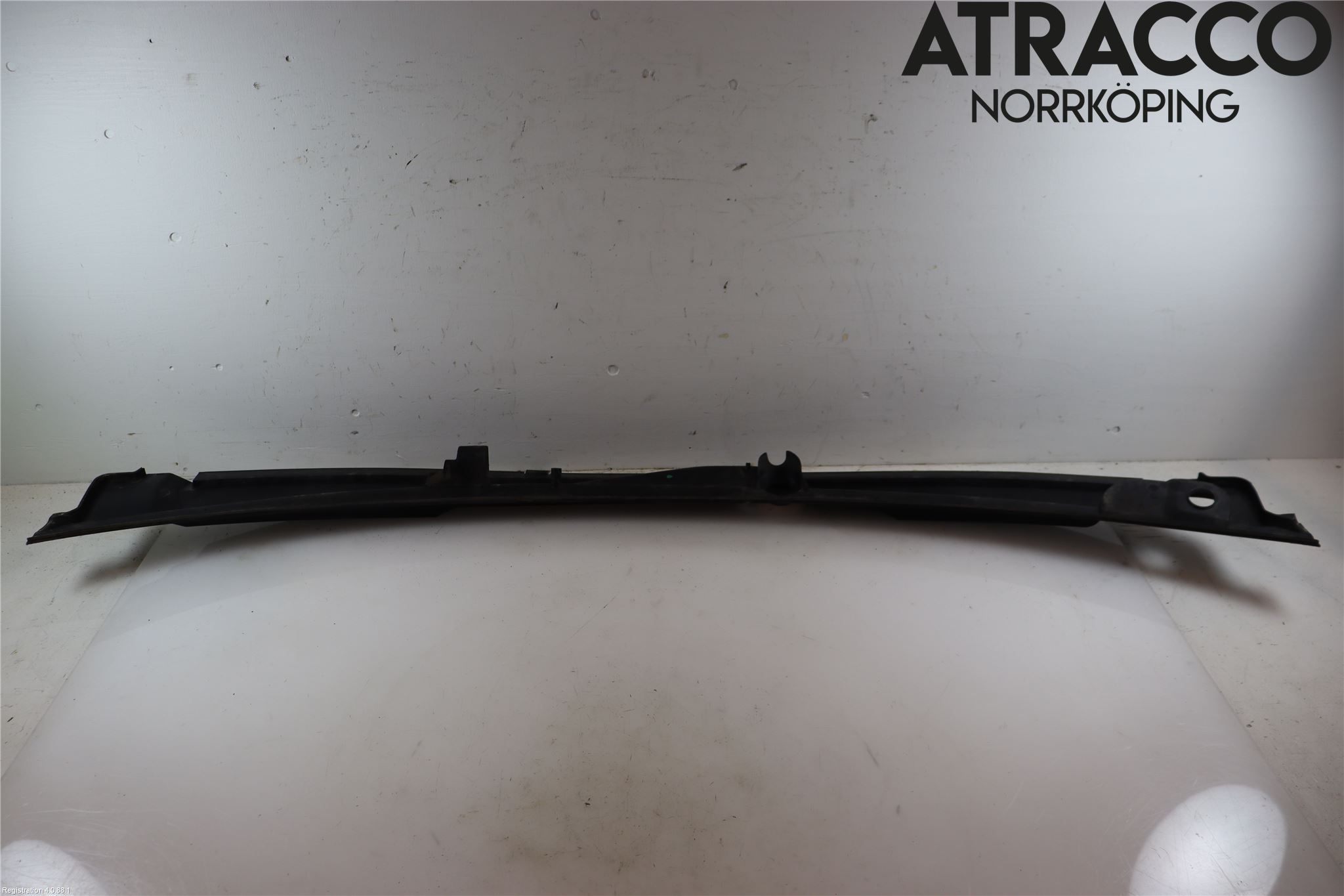 Audi A6/S6     05-11 Visker Deksel-Grill-Under Frr
