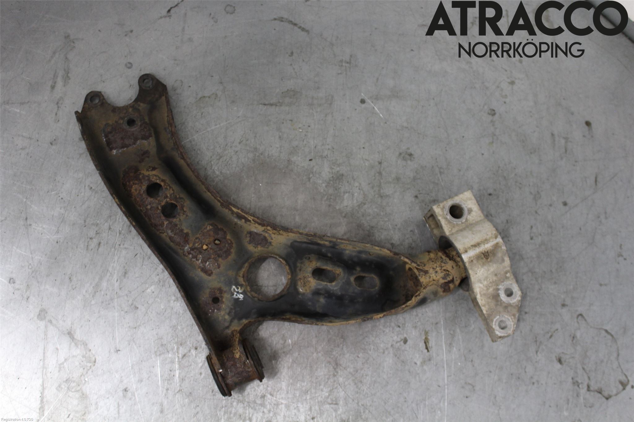 Volkswagen VW TOURAN 03-10 Bærearm Foran Venstre Nedre